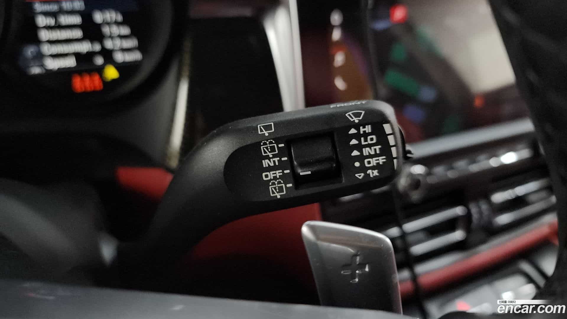 Macan Porsche 2020.8-OPTION-043