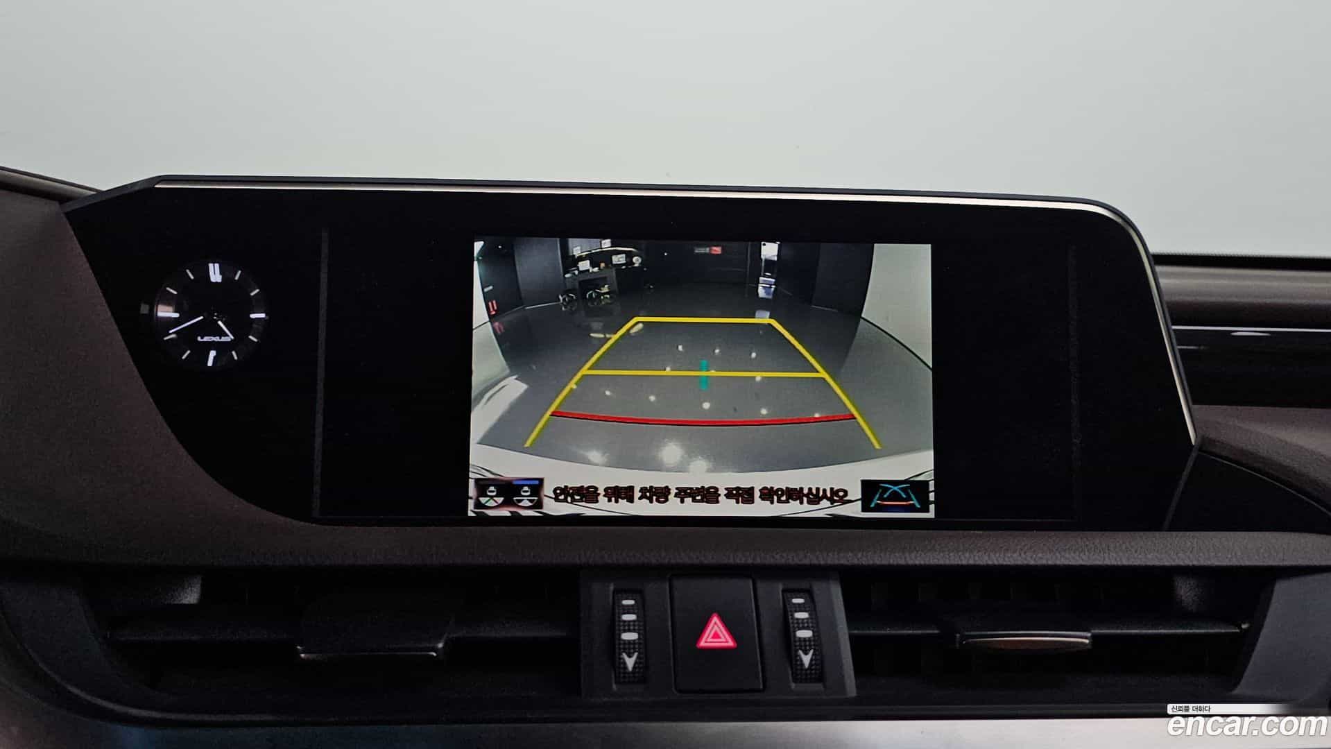 ES Lexus 2019.4-OPTION-019
