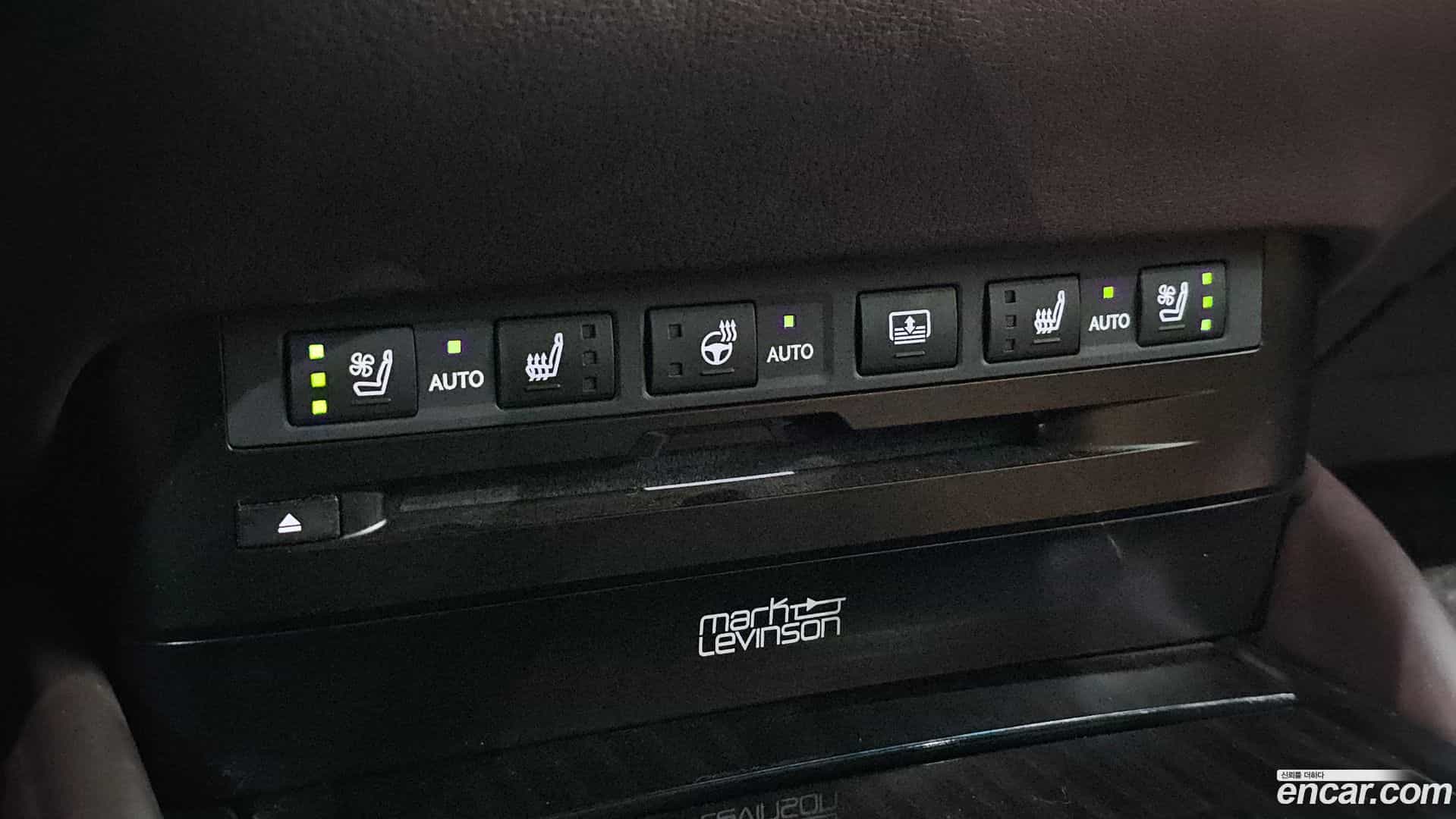 ES Lexus 2019.4-OPTION-022