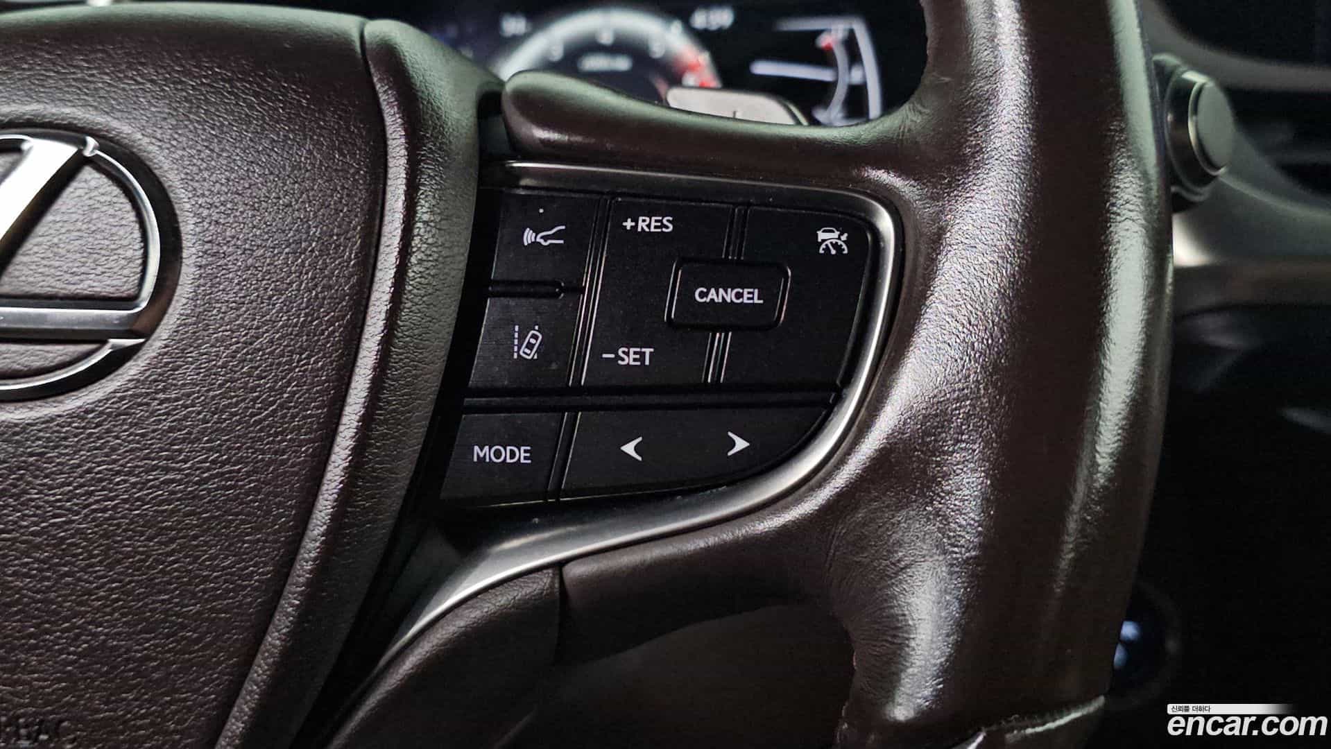 ES Lexus 2019.4-OPTION-023