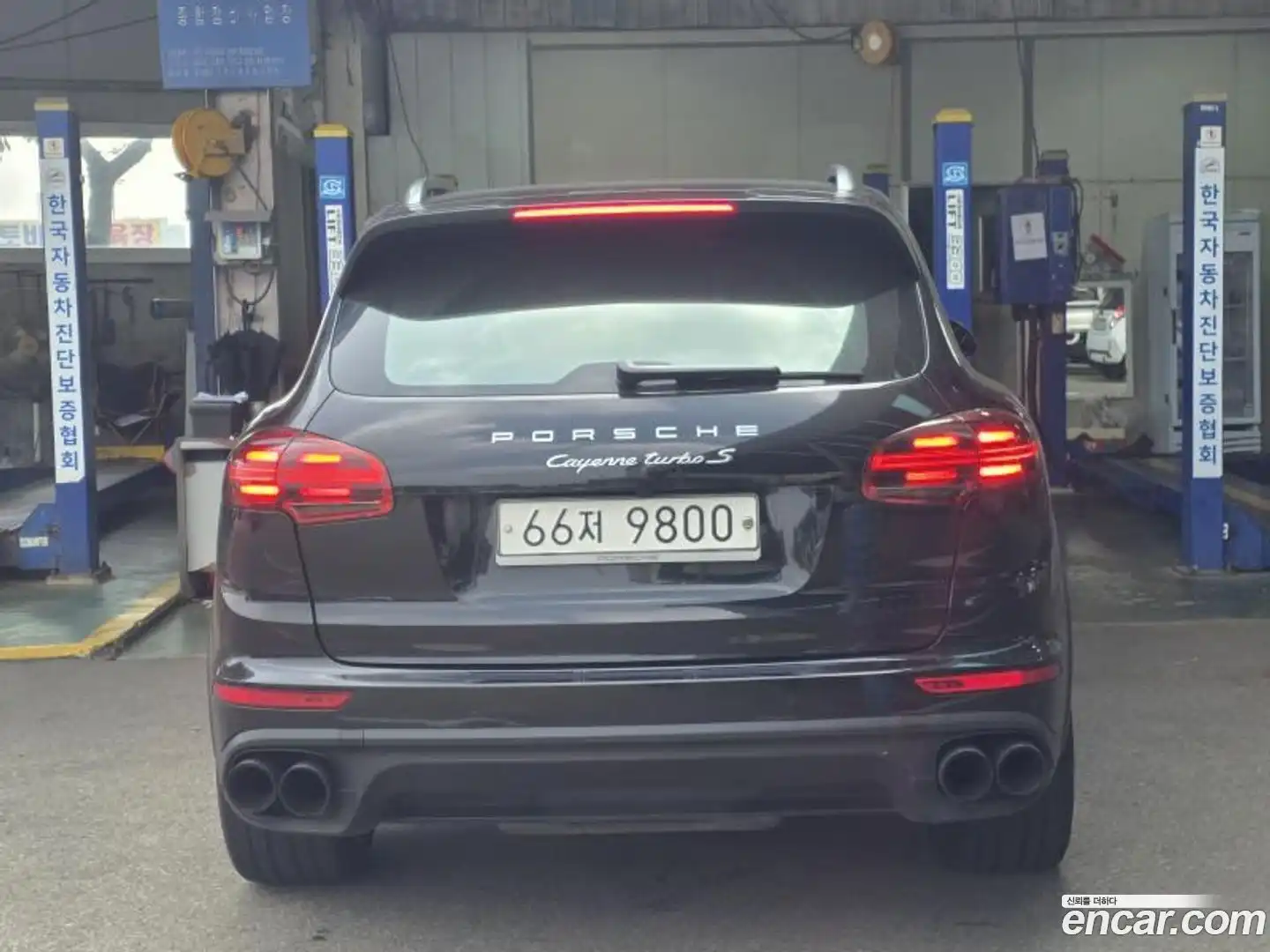 Cayenne Porsche 2015.0-OUTER-003