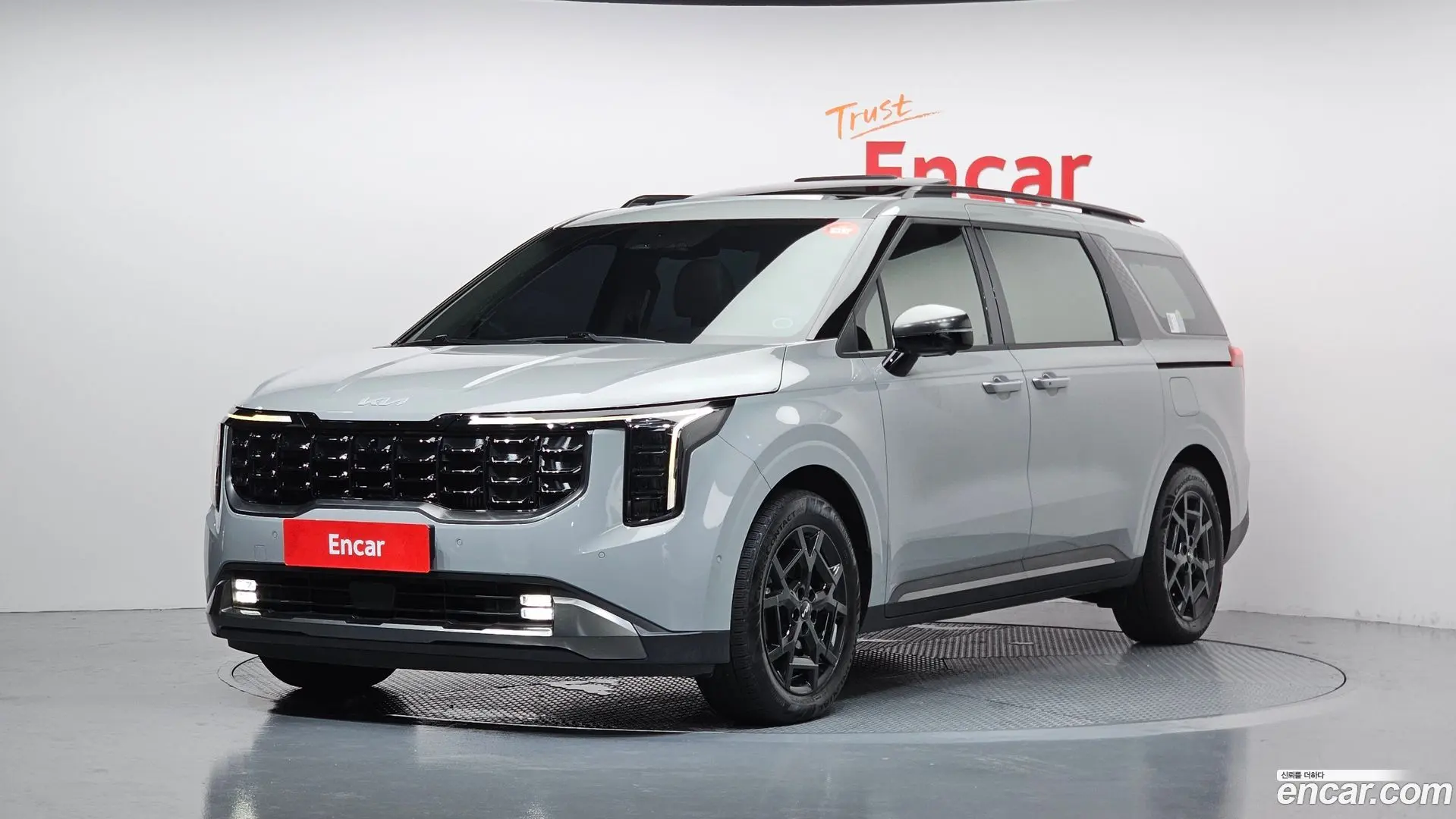 Main__Slider__Photo:Canival Kia 2024.10-0