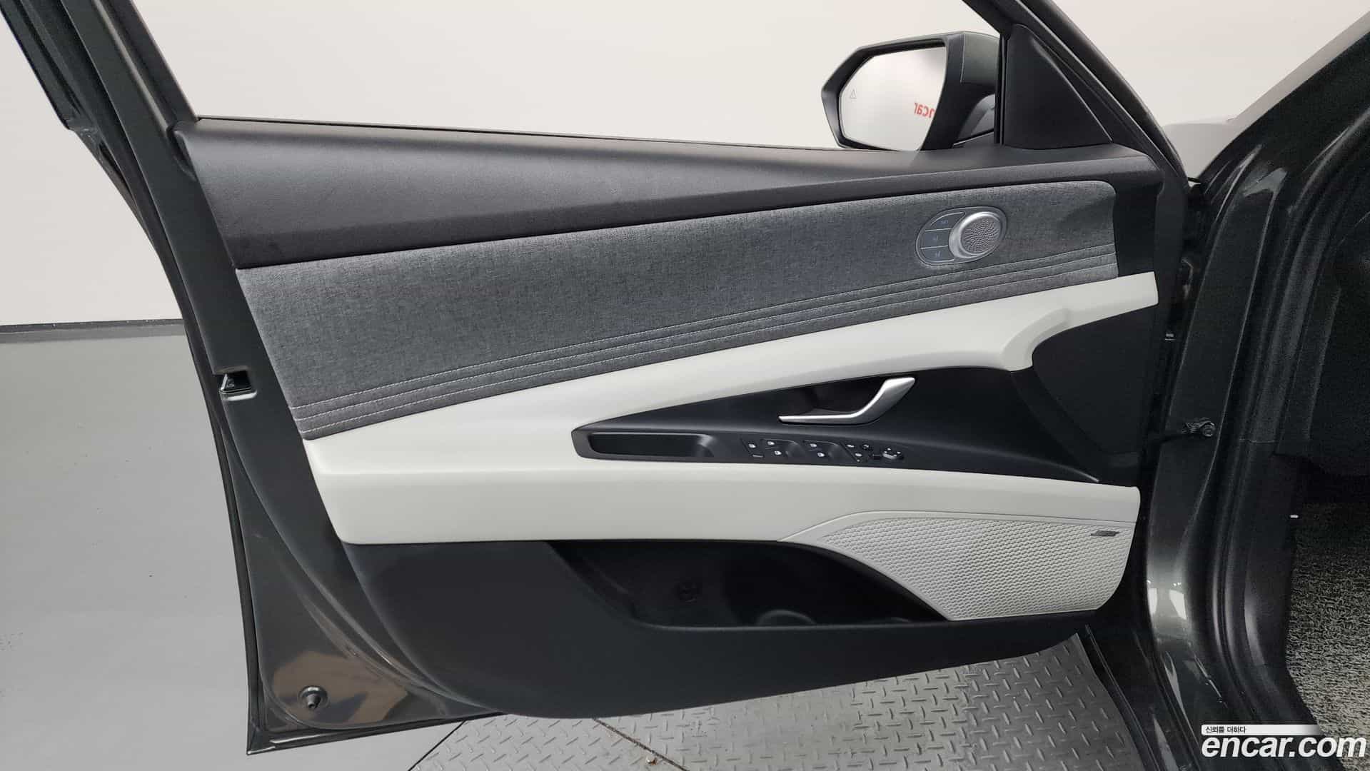 AVANTE Hyundai 2022.8-INNER-034