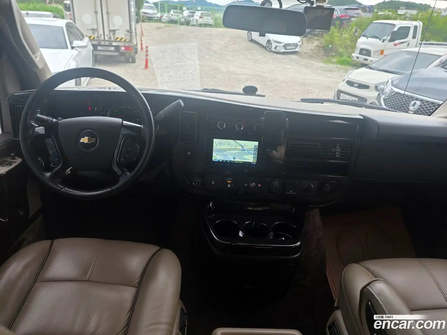 Express Van Chevrolet 2018.9-INNER-007