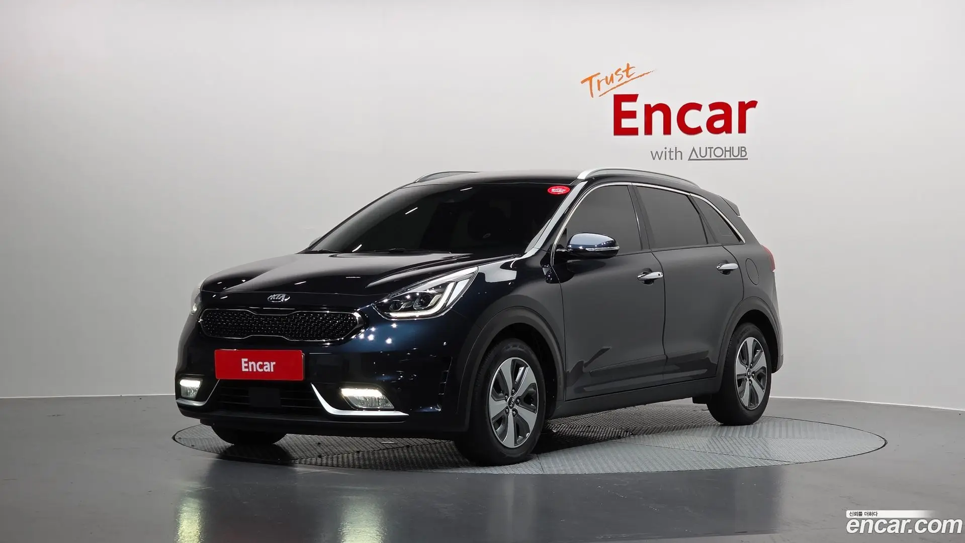 Main__Slider__Photo:Niro Kia 2018.1-0