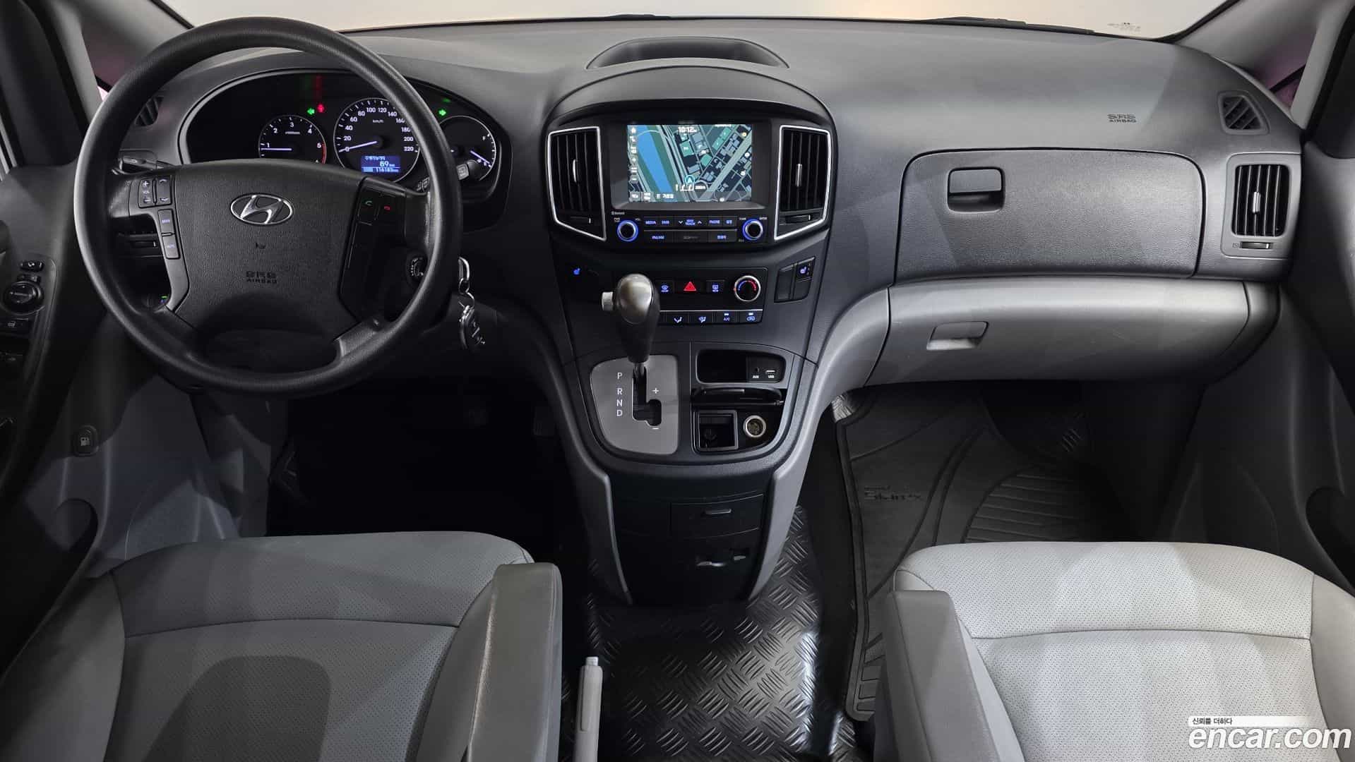 Starex Hyundai 2017.1-INNER-007
