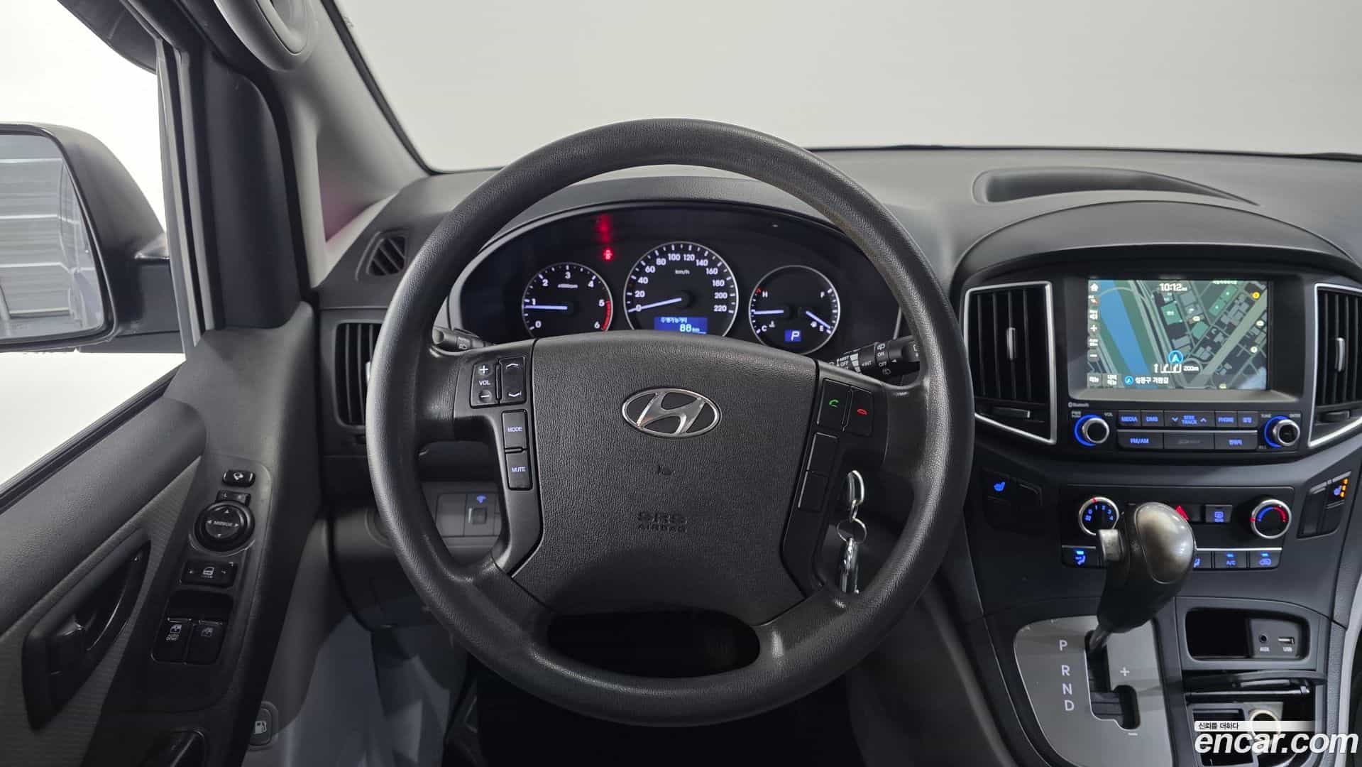 Starex Hyundai 2017.1-OPTION-017
