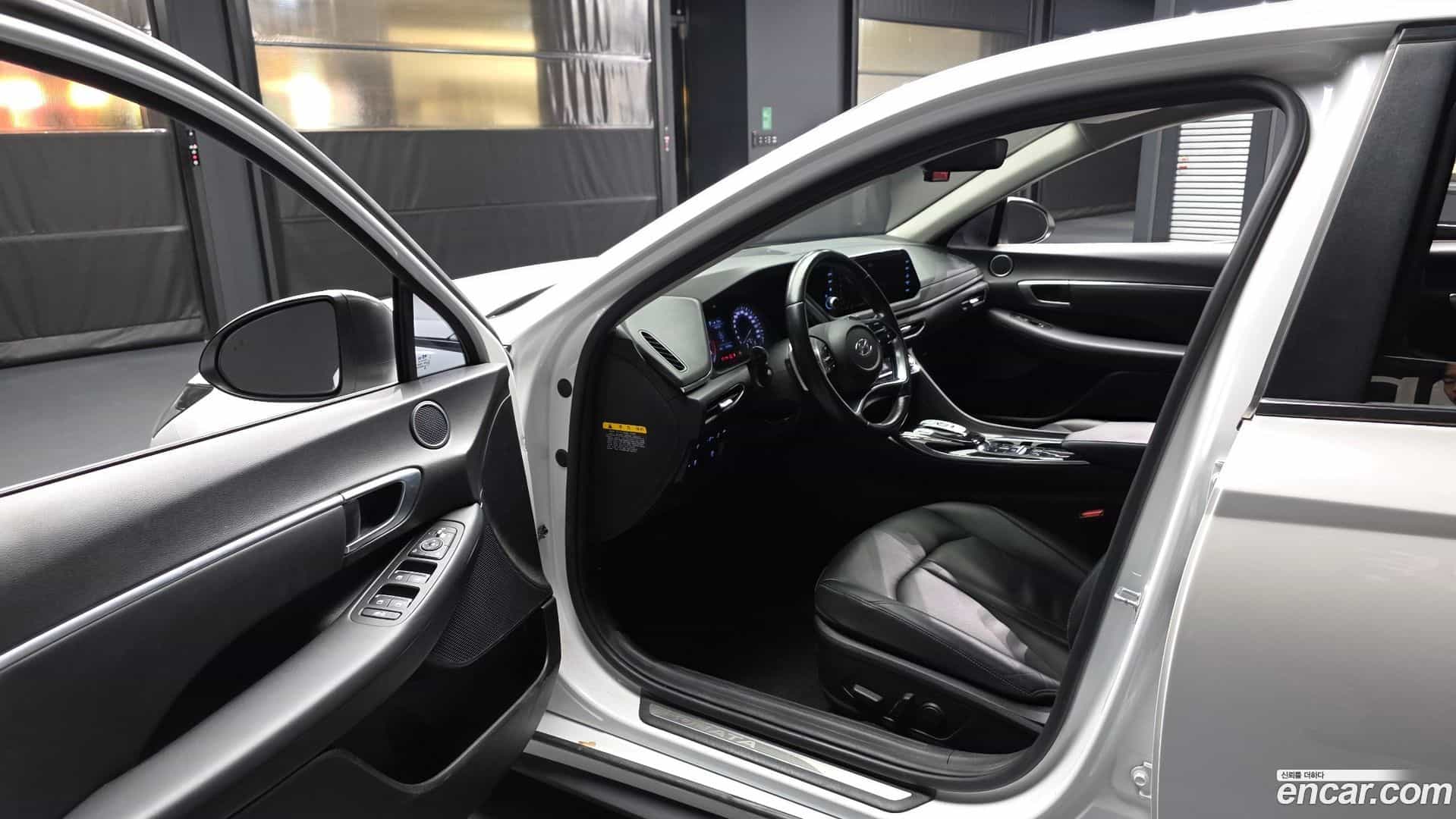 Sonata Hyundai 2019.10-INNER-010
