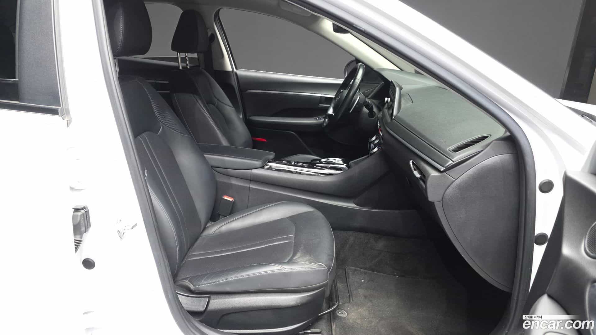 Sonata Hyundai 2019.10-OPTION-015