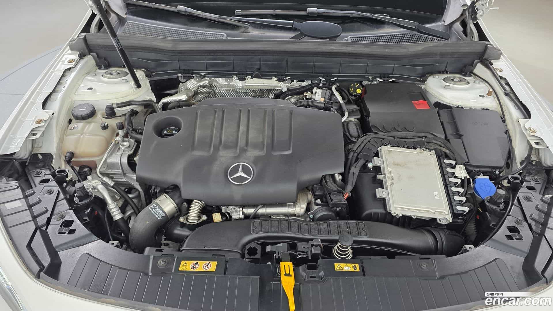 GLB-Class Mercedes-Benz 2021.9-OUTER-006