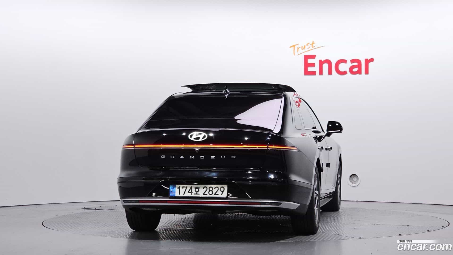 Grandeur Hyundai 2023.2-OUTER-004