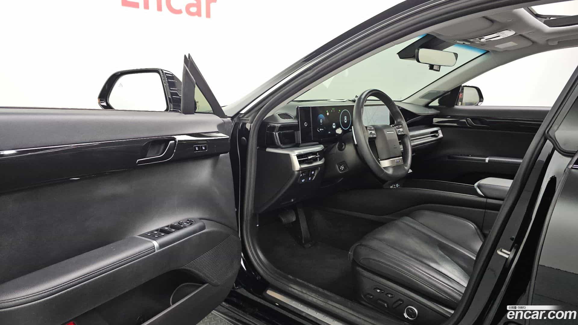 Grandeur Hyundai 2023.2-INNER-010