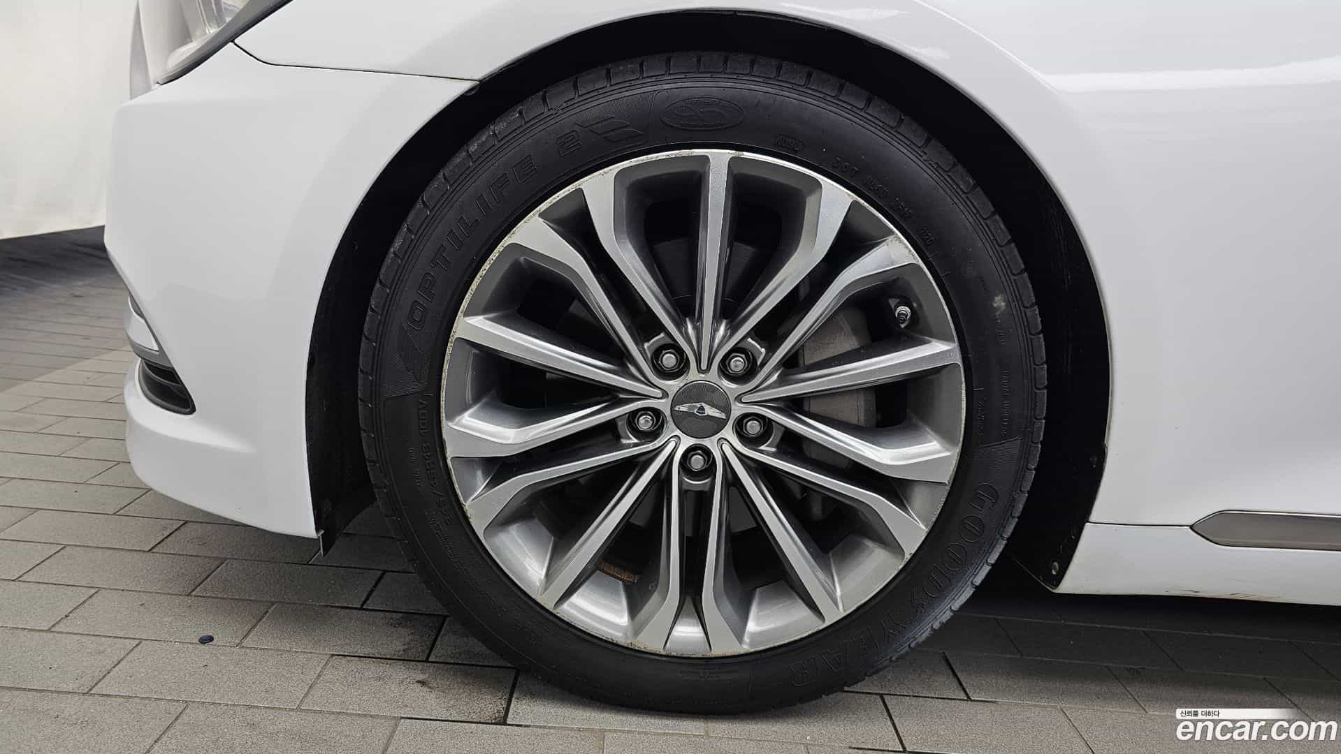 Genesis Hyundai 2014.11-OUTER-005