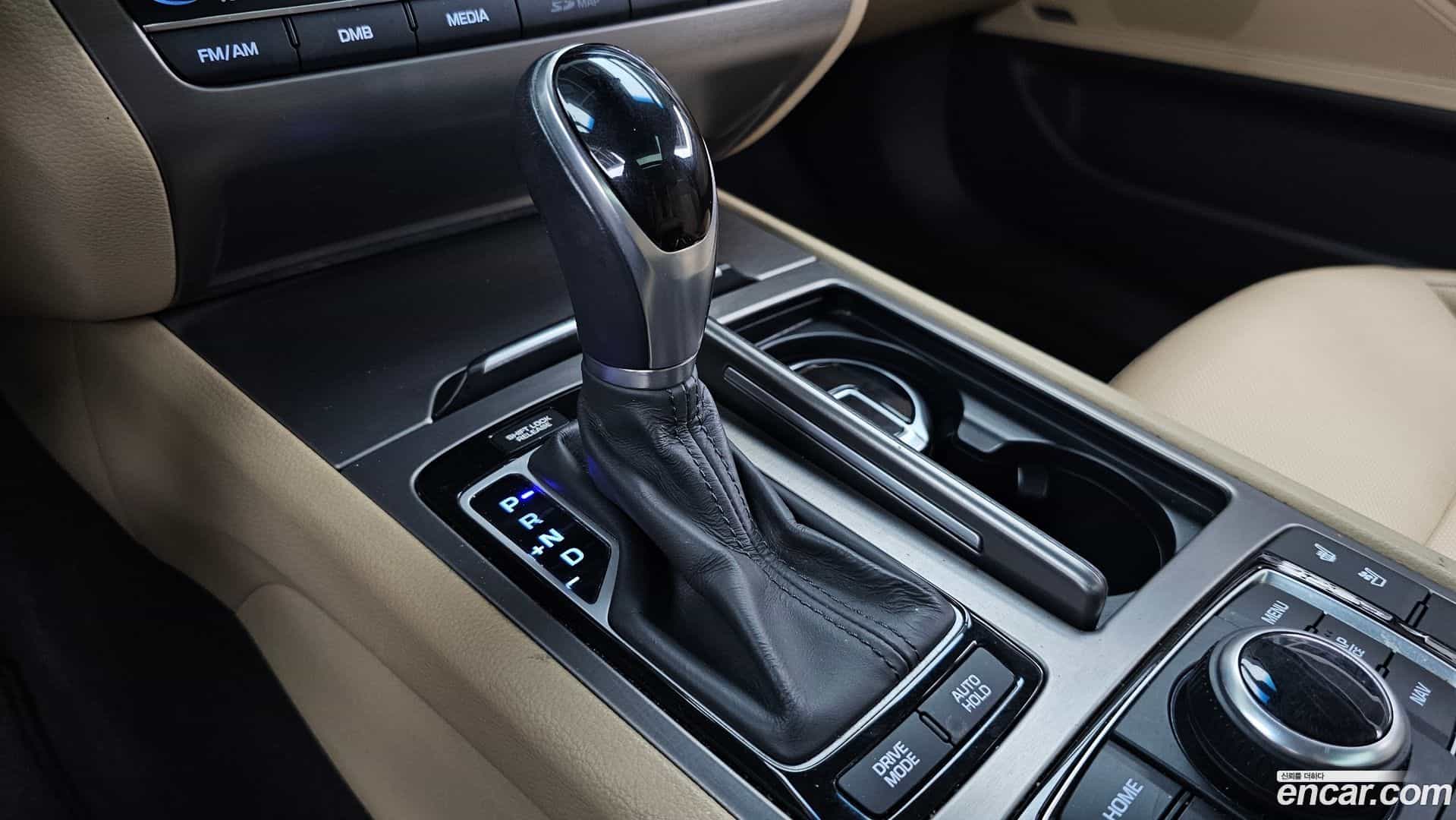 Genesis Hyundai 2014.11-INNER-009