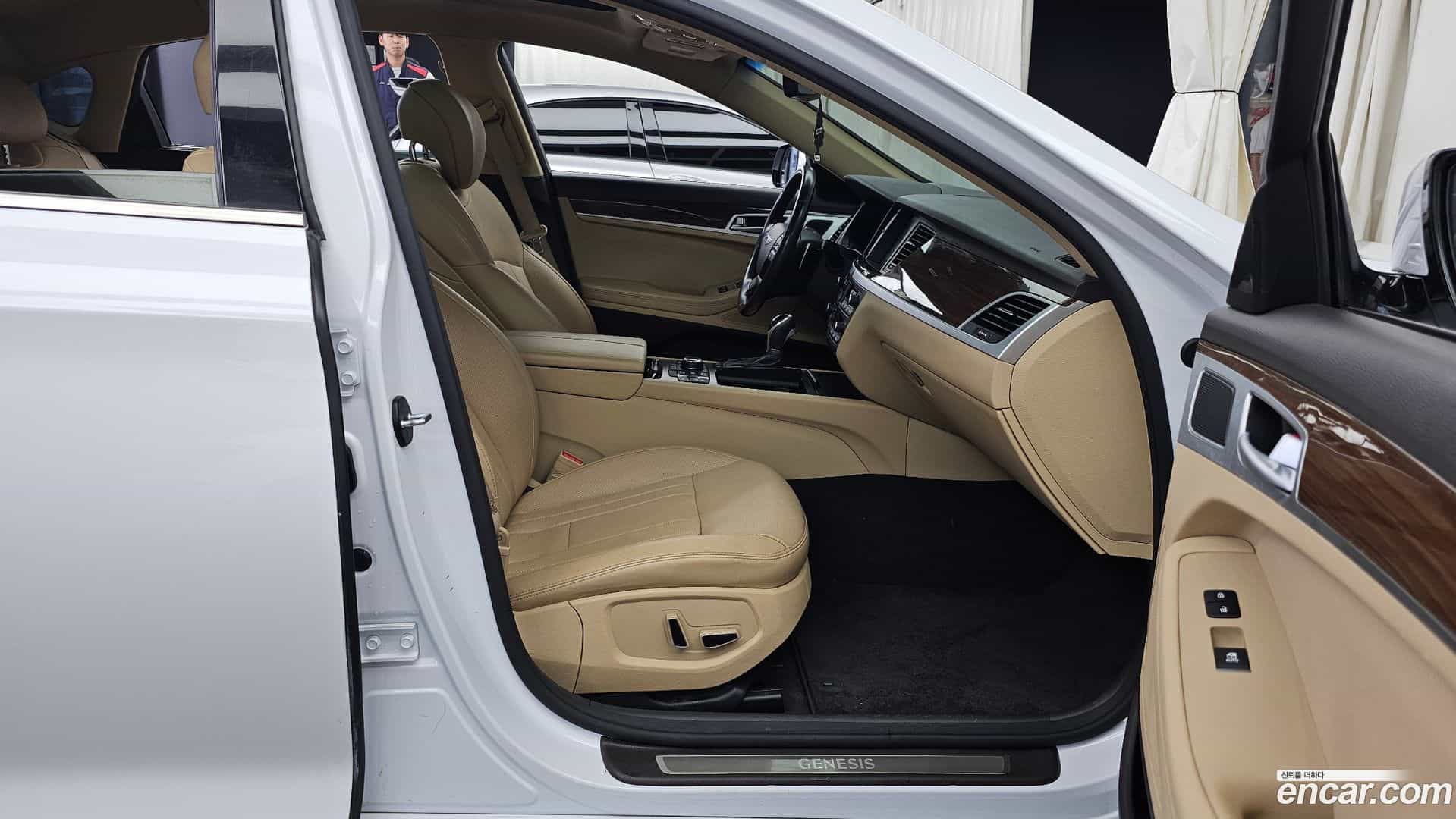 Genesis Hyundai 2014.11-OPTION-015