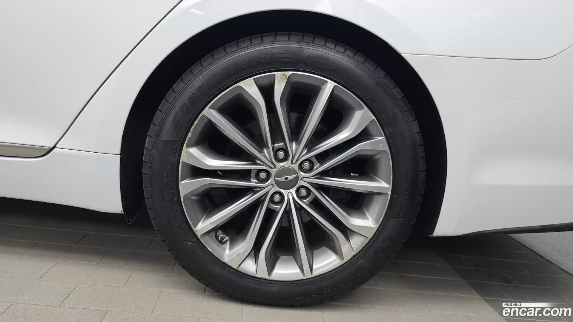 Genesis Hyundai 2014.11-OUTER-031