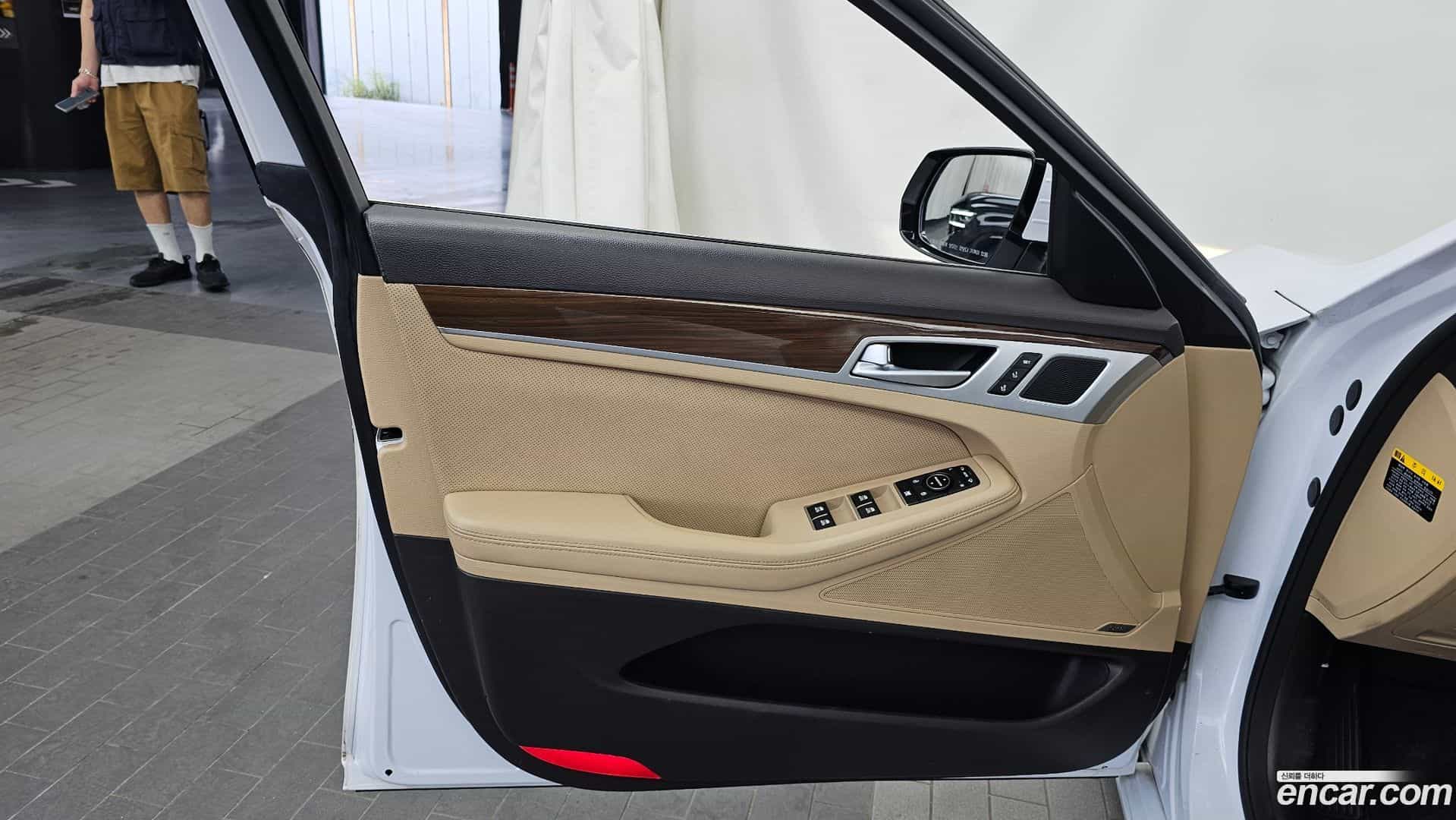 Genesis Hyundai 2014.11-INNER-034