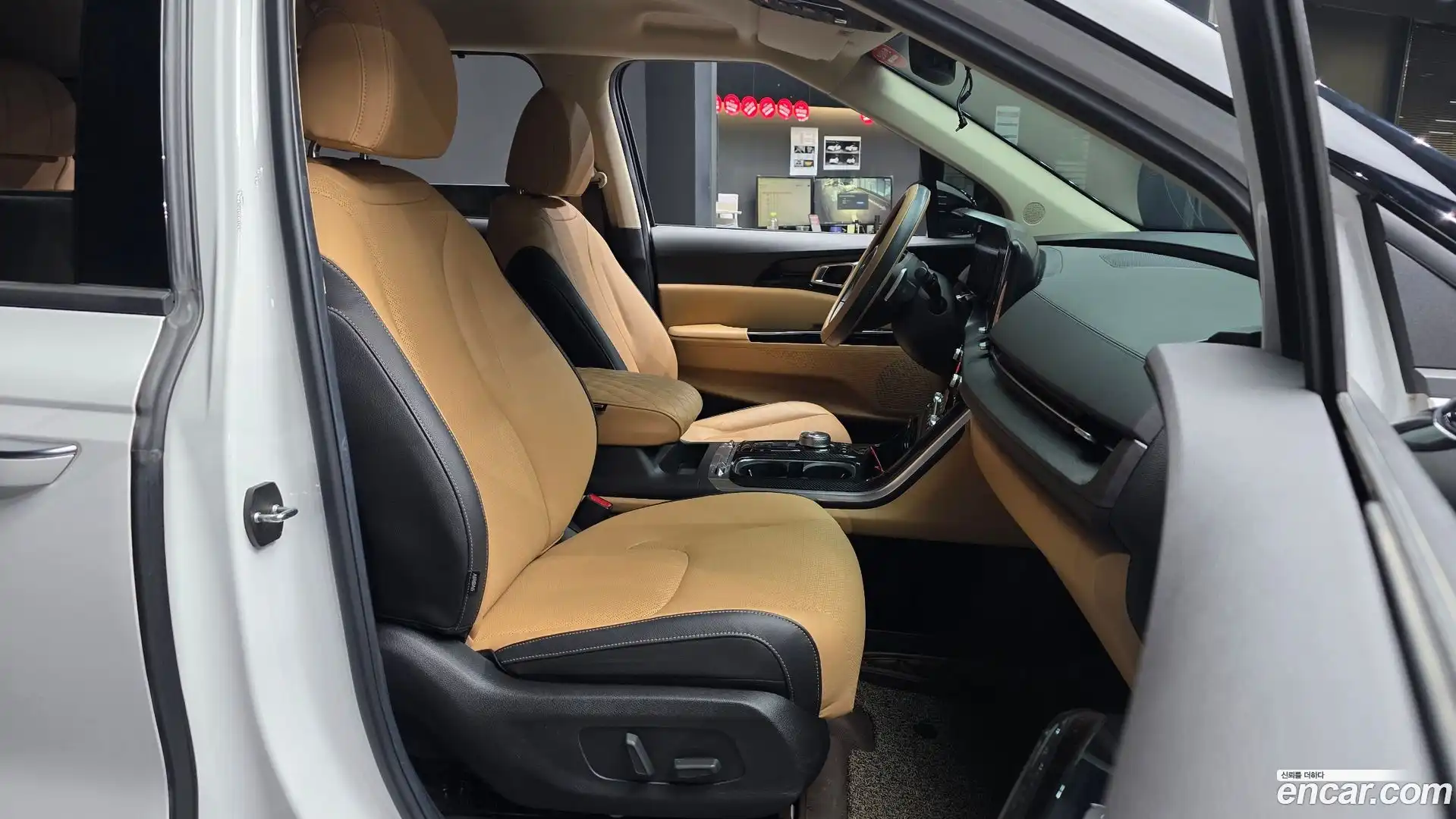 Canival Kia 2023.9-OPTION-015