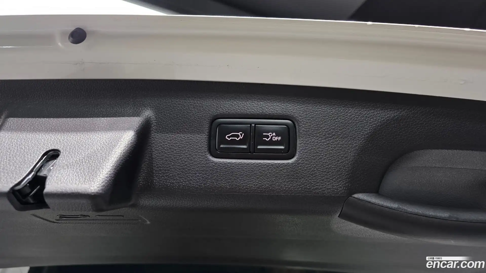 Canival Kia 2023.9-OPTION-048
