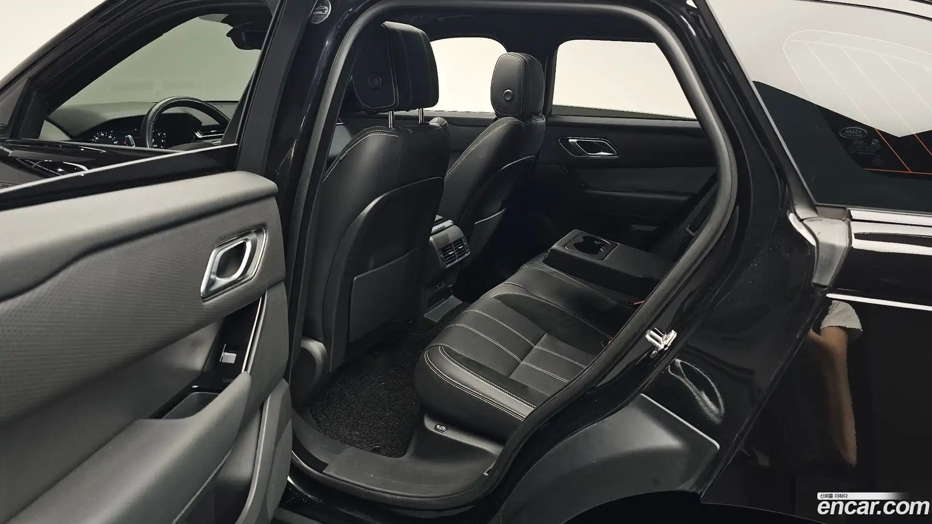 Range Rover Velar Land Rover 2022.1-INNER-036