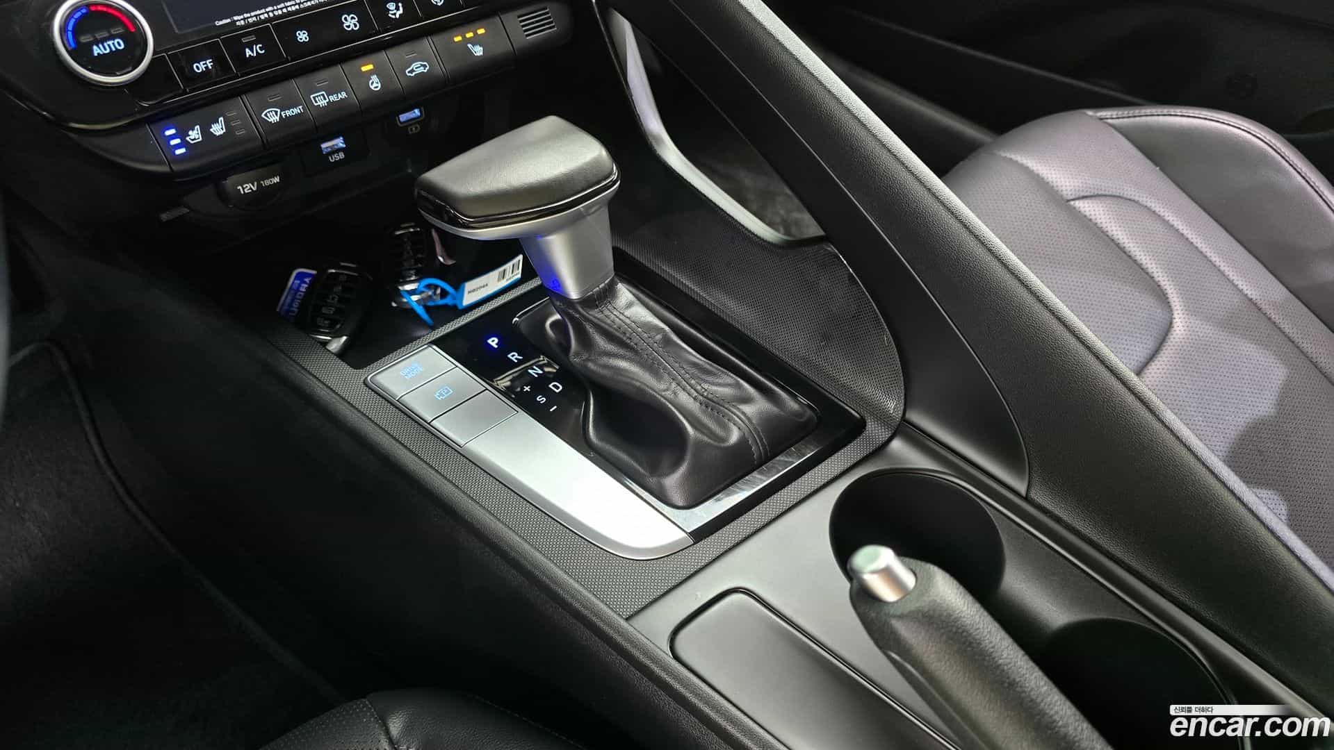AVANTE Hyundai 2020.4-INNER-009