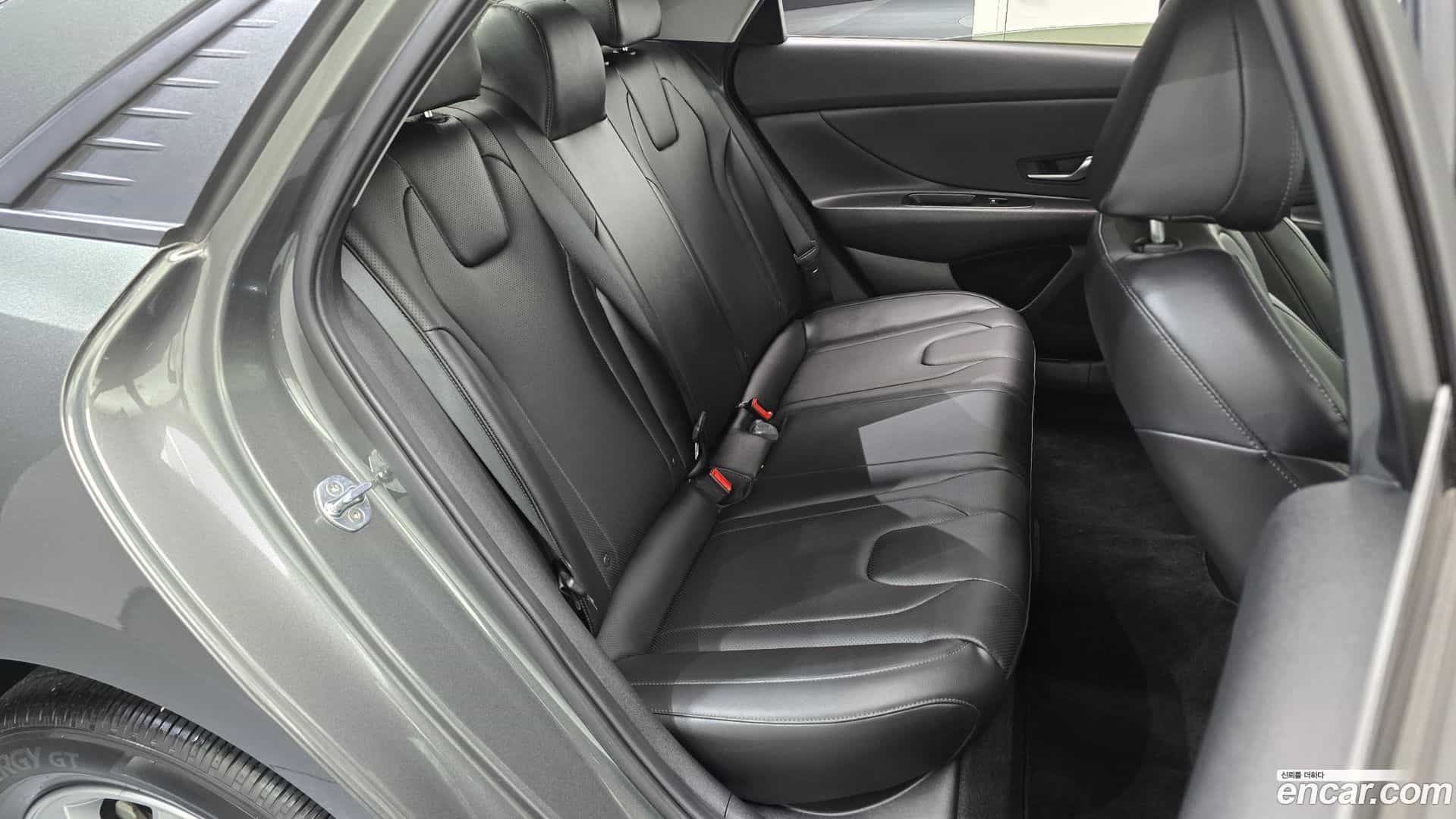 AVANTE Hyundai 2020.4-OPTION-015