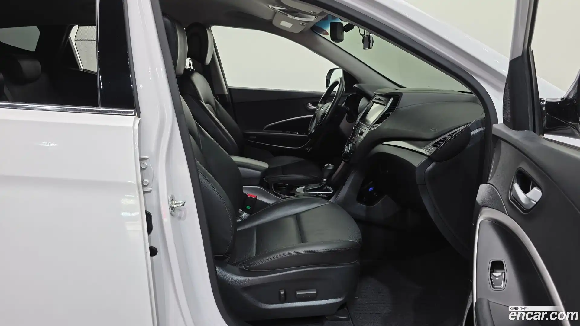 Santafe Hyundai 2016.8-INNER-010