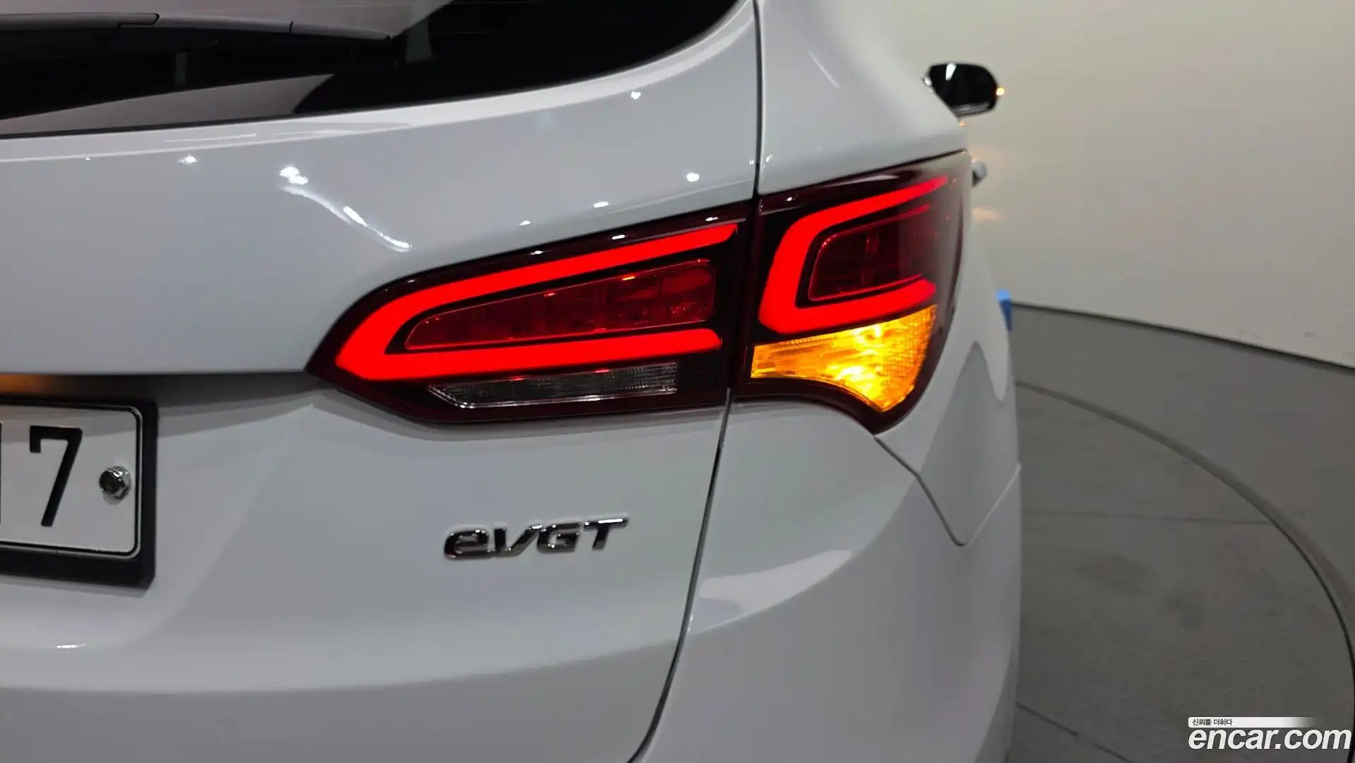 Santafe Hyundai 2016.8-OUTER-033
