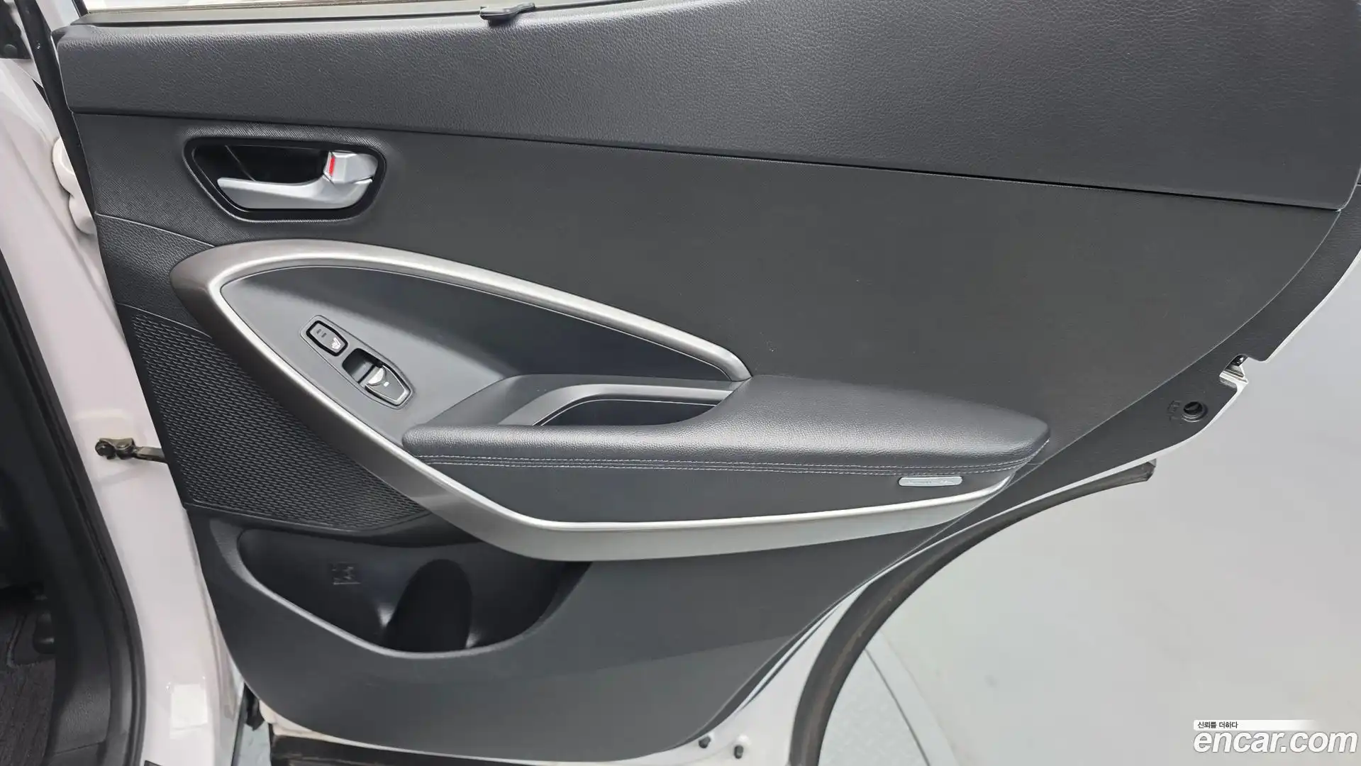 Santafe Hyundai 2016.8-INNER-035