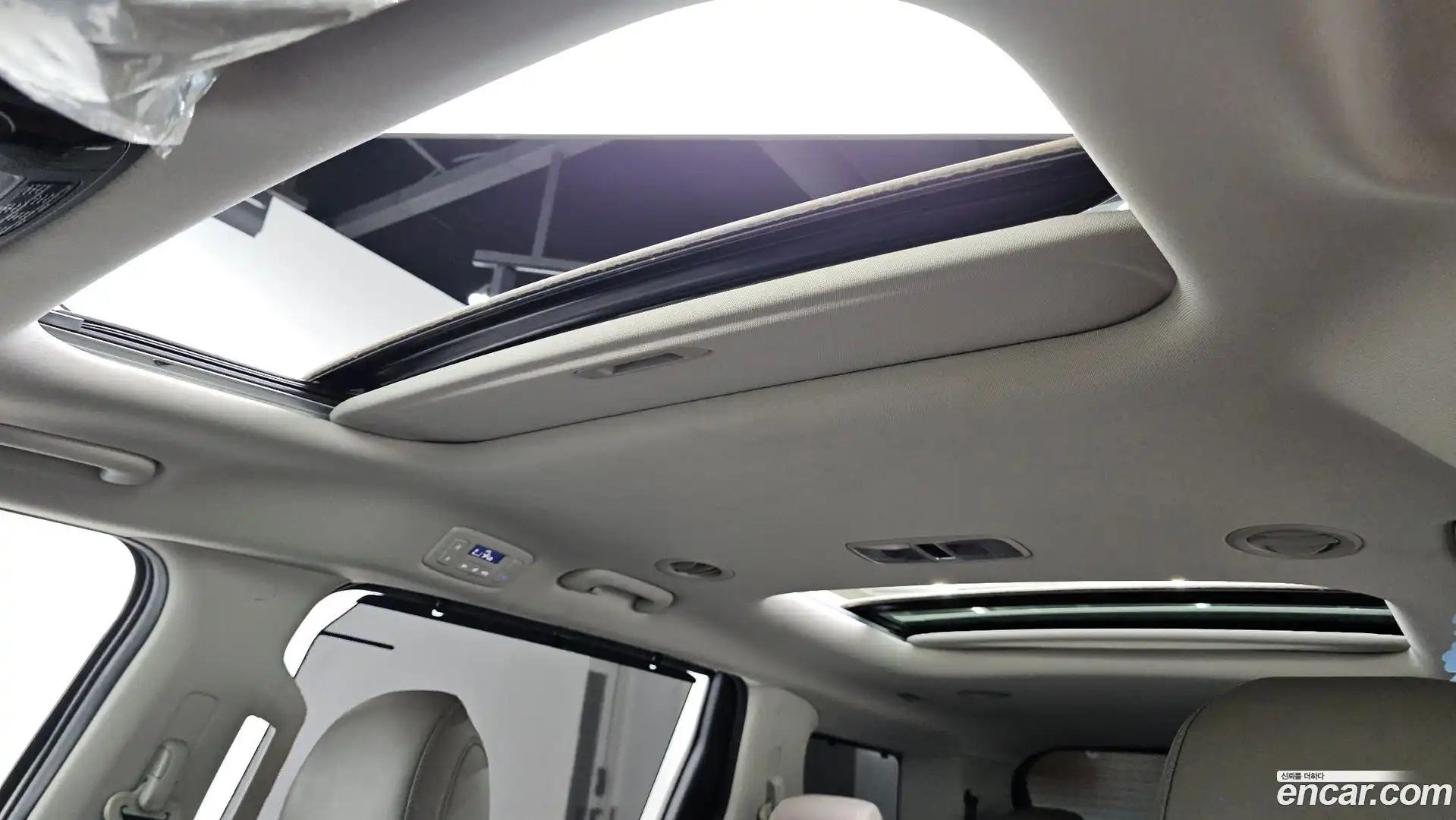Canival Kia 2024.6-OPTION-043