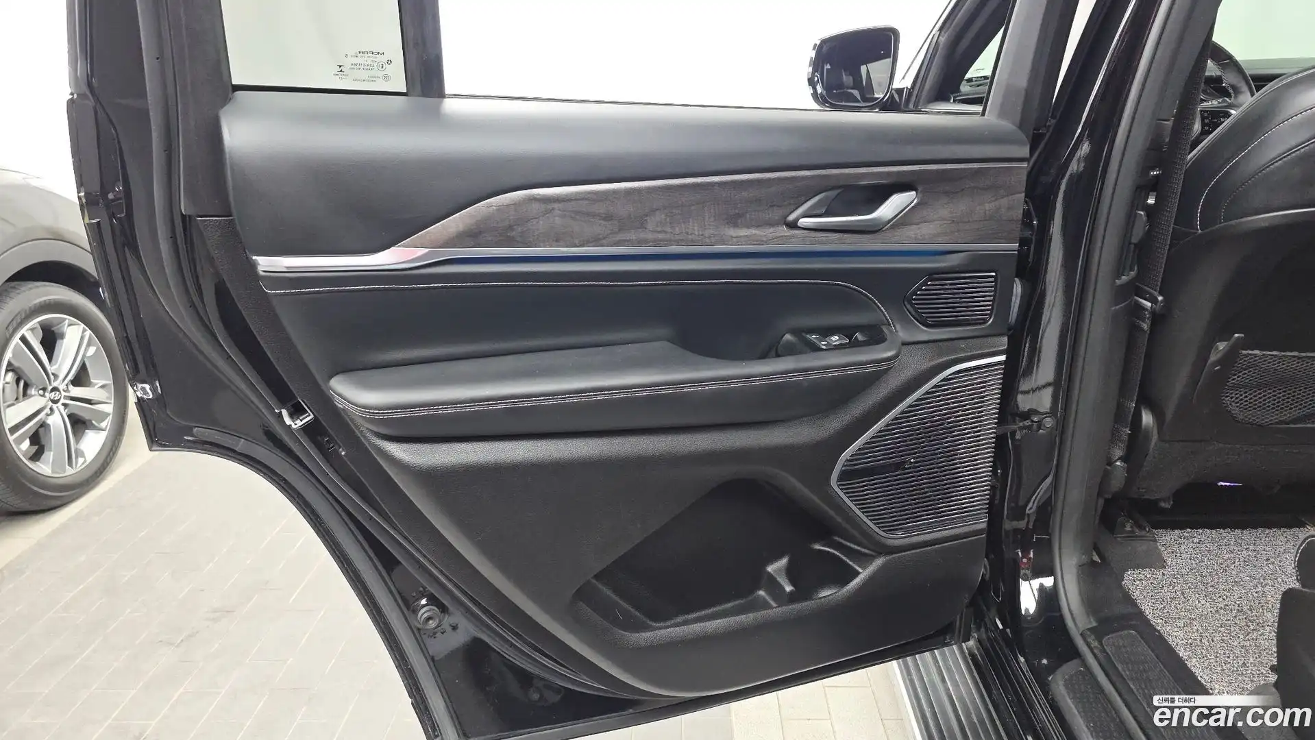 Cherokee Jeep 2022.8-INNER-035