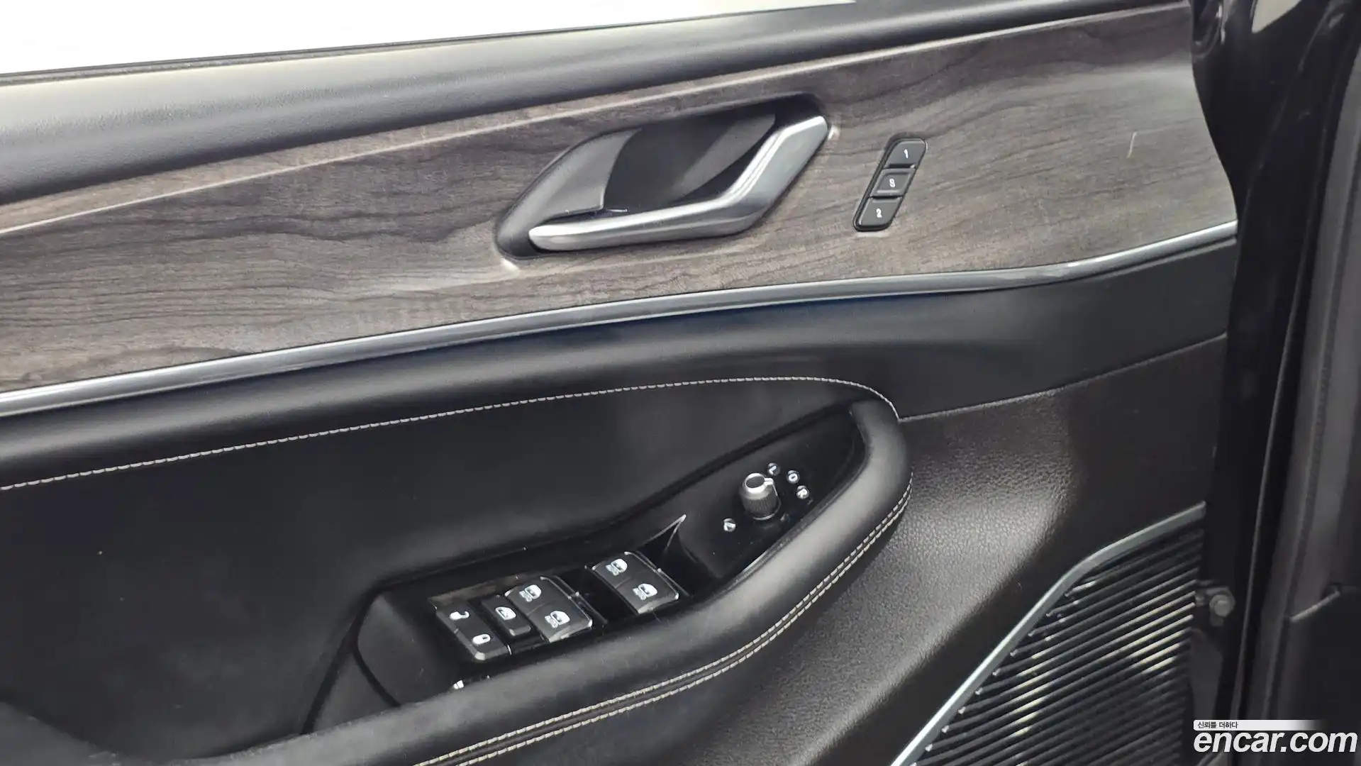 Cherokee Jeep 2022.8-OPTION-045