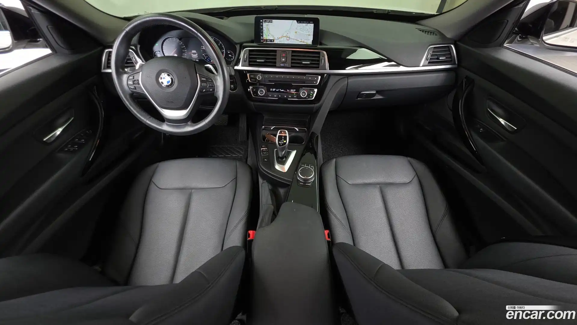 Gran Turismo BMW 2019.9-INNER-007