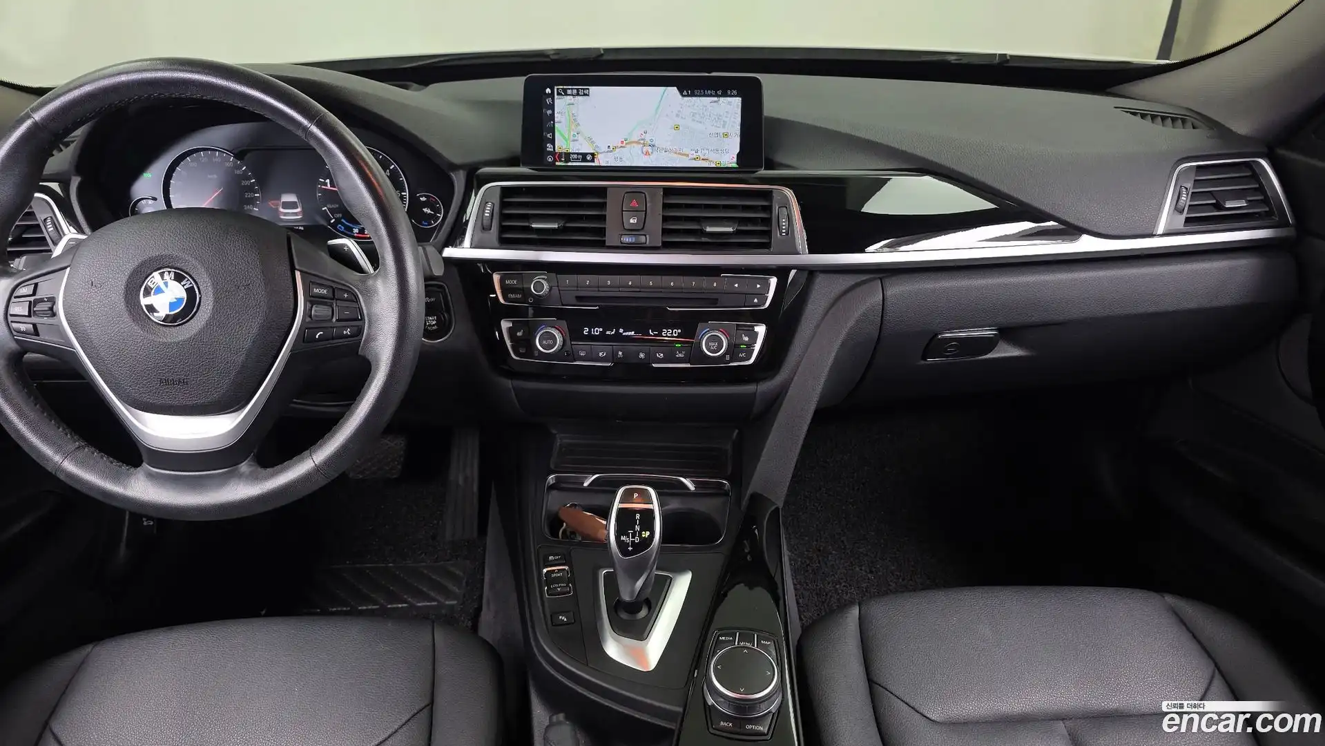 Gran Turismo BMW 2019.9-OPTION-018