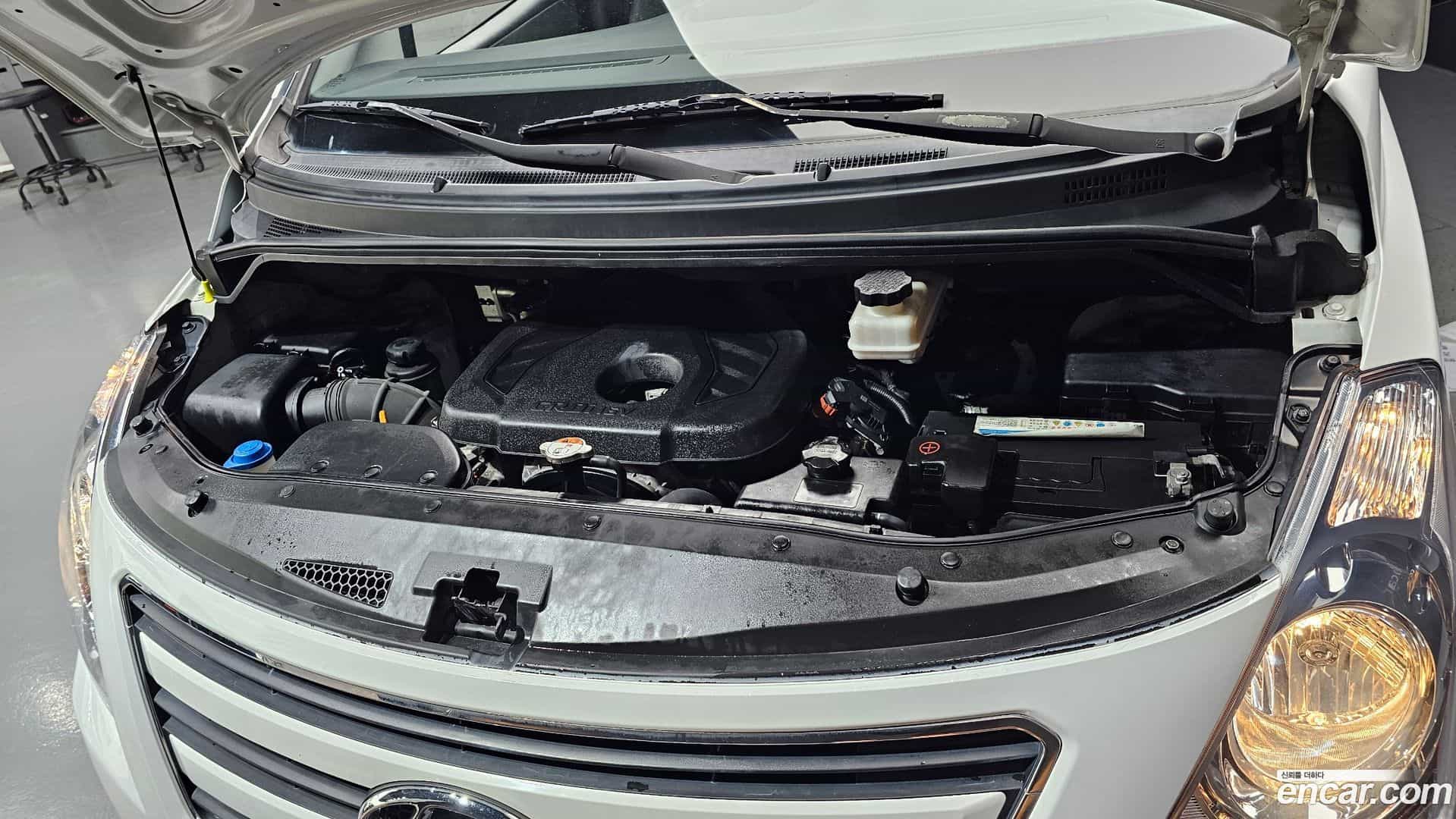 Starex Hyundai 2017.1-OUTER-006