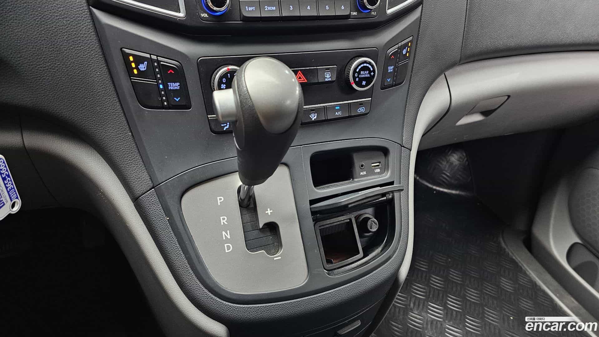 Starex Hyundai 2017.1-INNER-009
