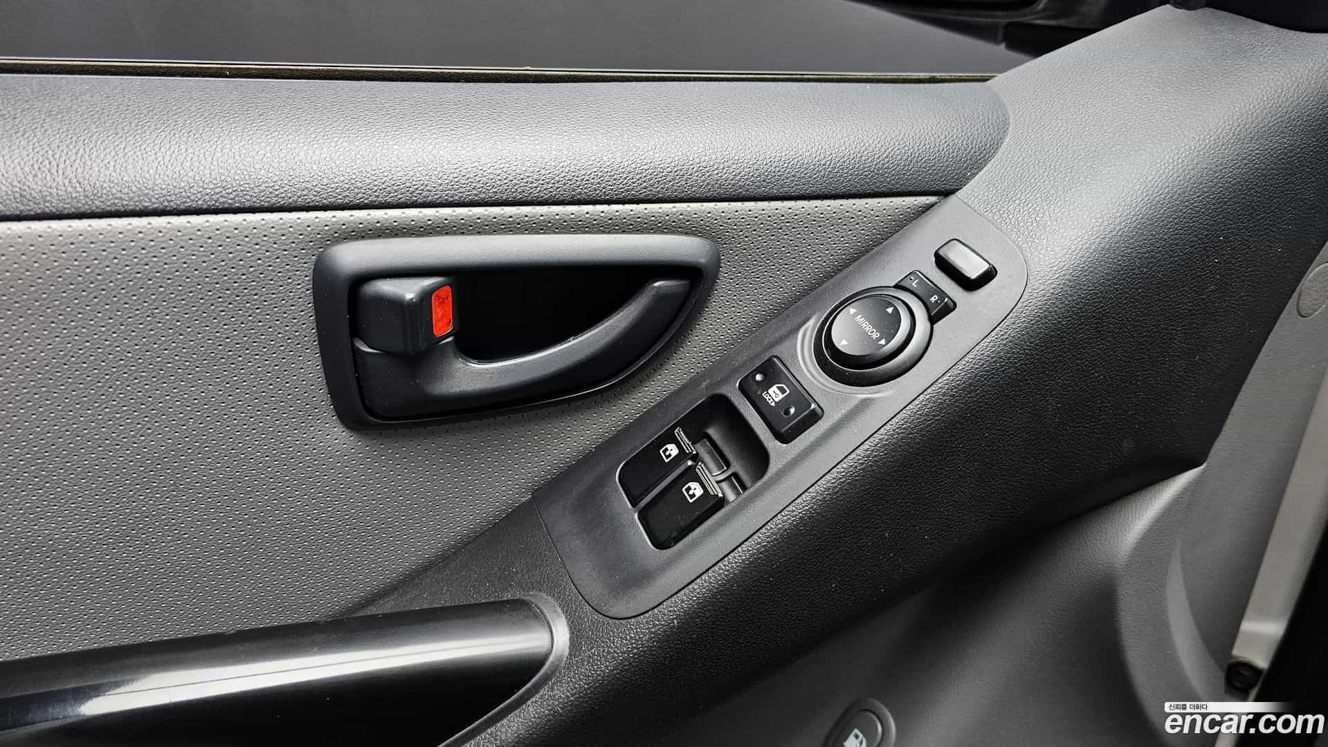 Starex Hyundai 2017.1-OPTION-019