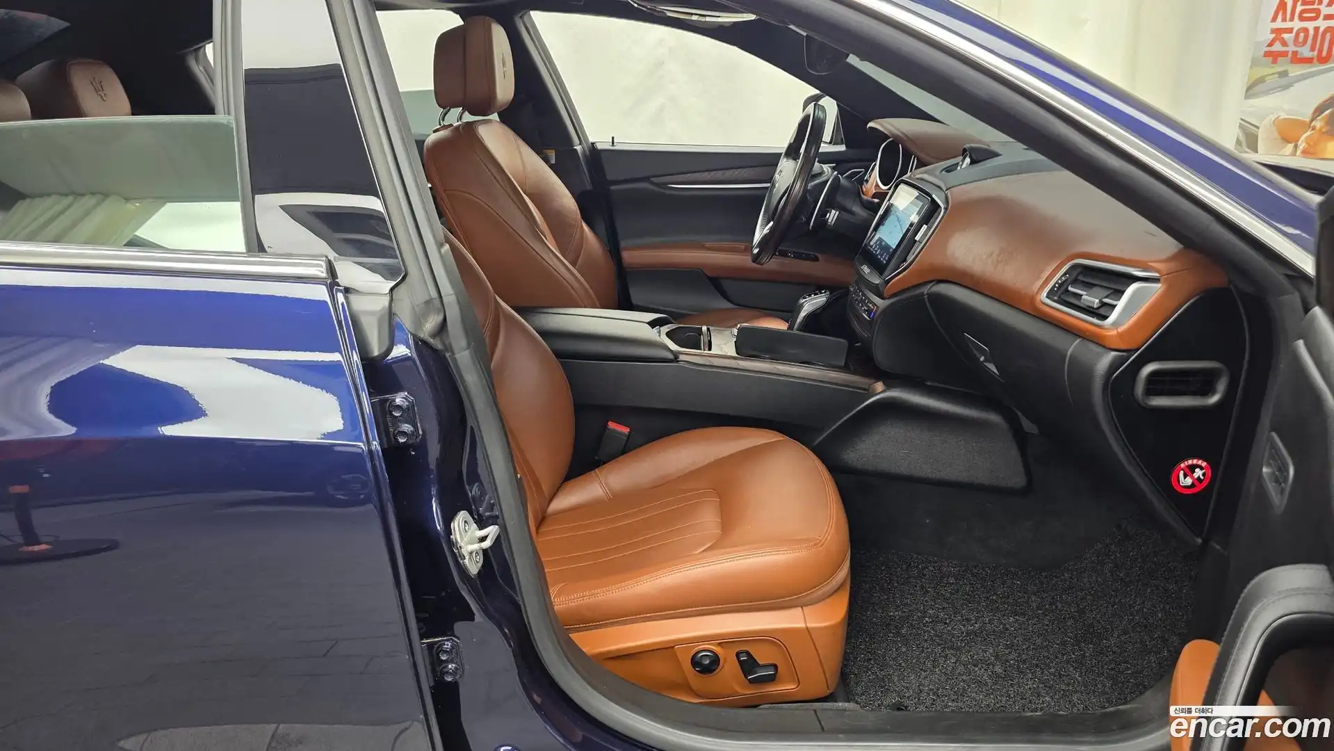 Ghibli Maserati 2019.8-OPTION-015