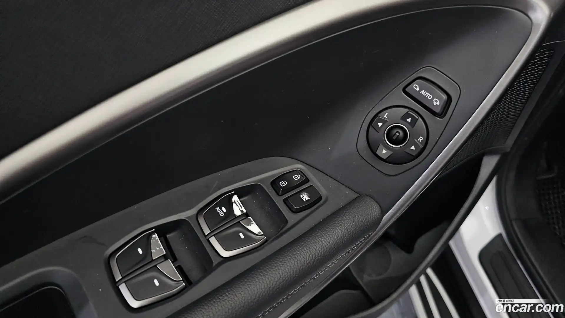Santafe Hyundai 2017.6-OPTION-040