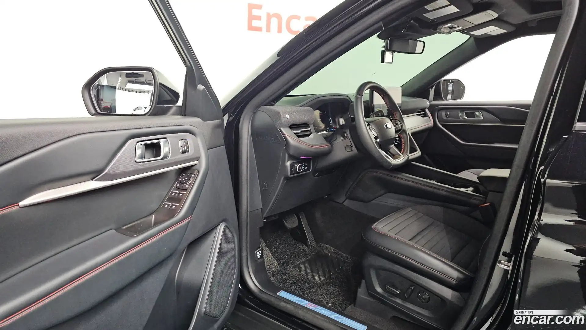 Explorer Ford 2025.0-INNER-010