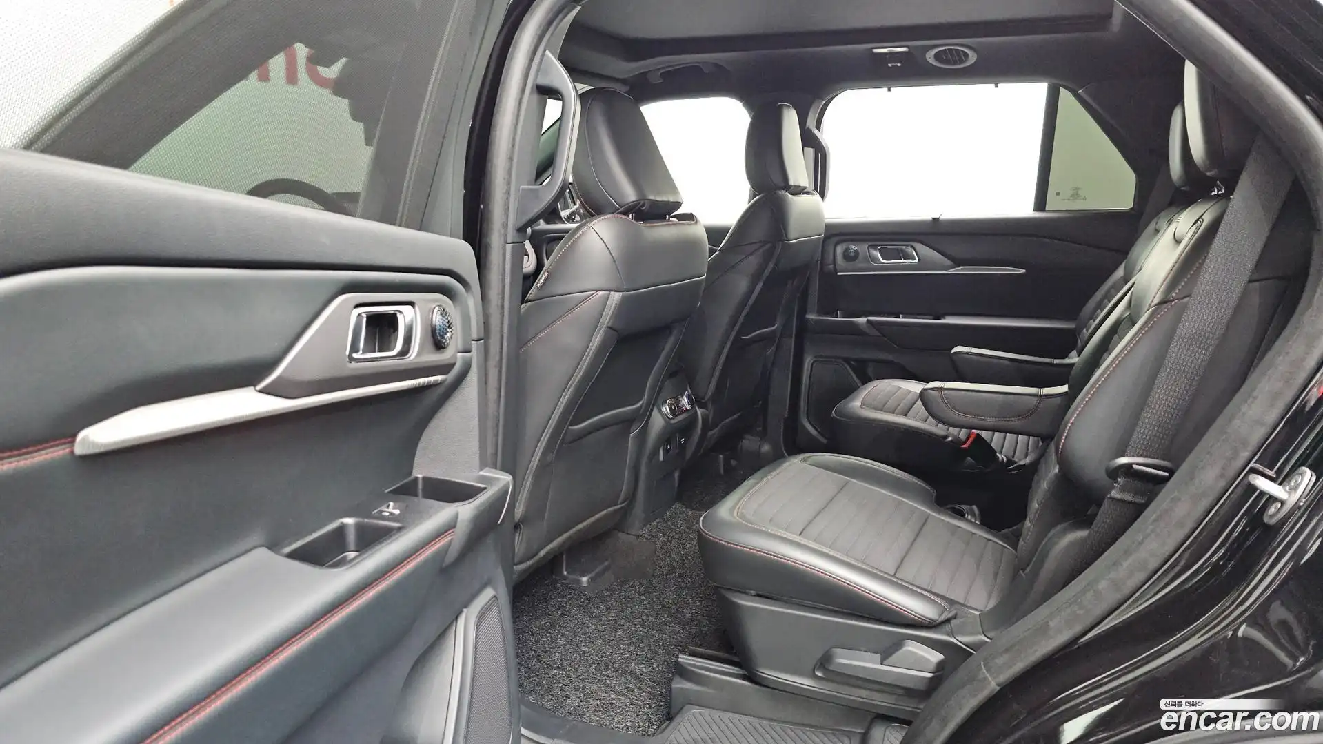 Explorer Ford 2025.0-OPTION-016