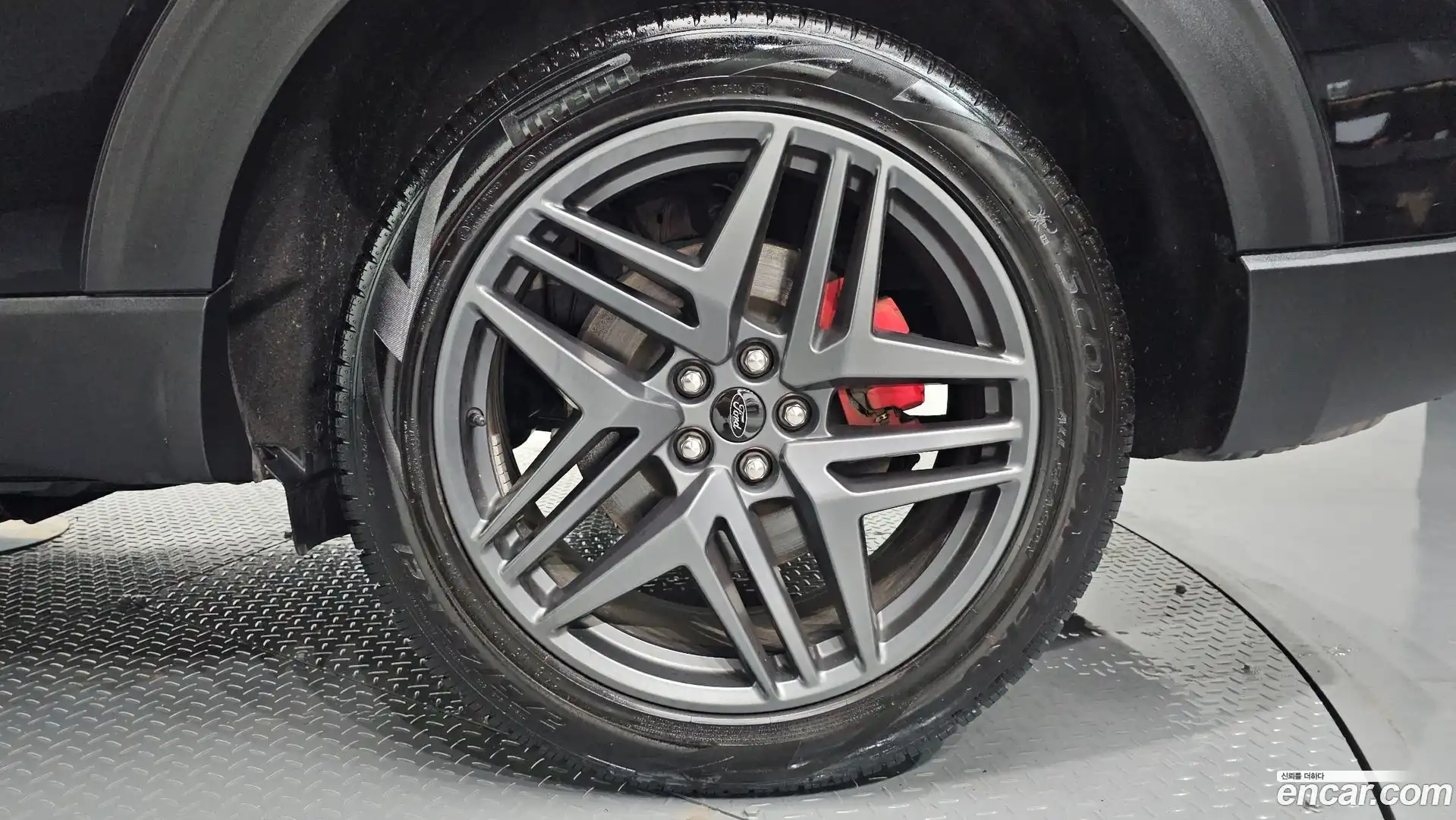 Explorer Ford 2025.0-OUTER-031