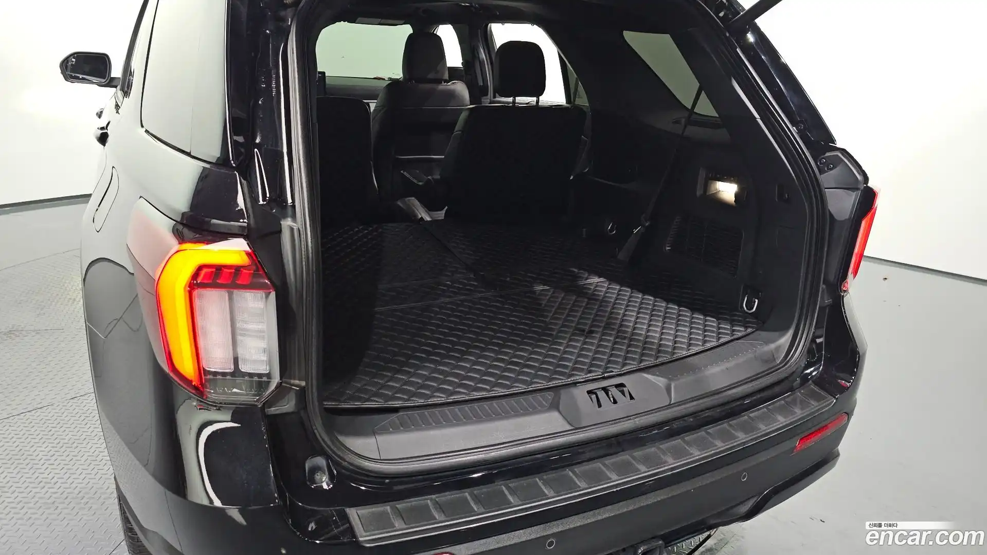 Explorer Ford 2025.0-OPTION-055