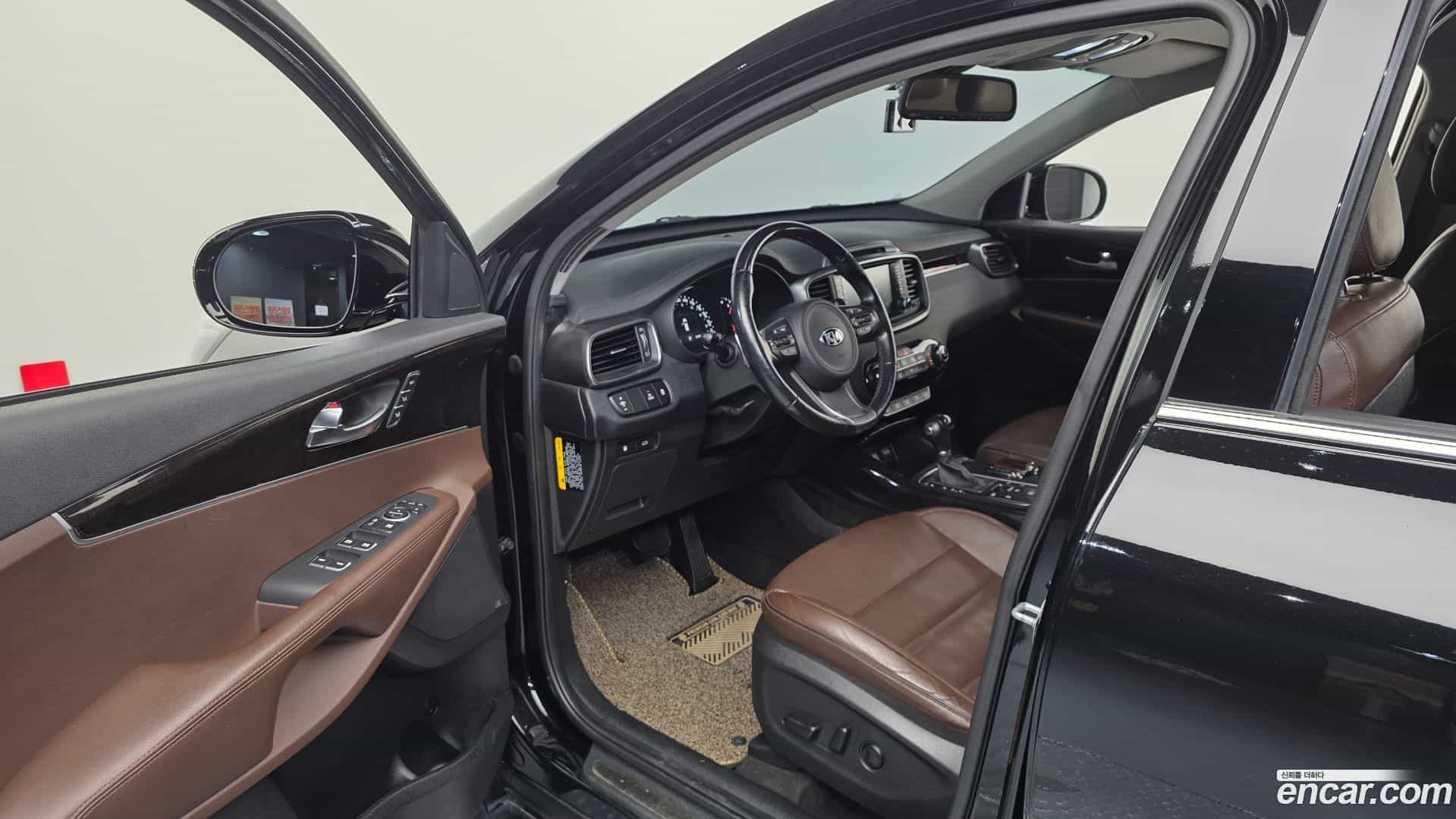 Sorento Kia 2016.6-INNER-010