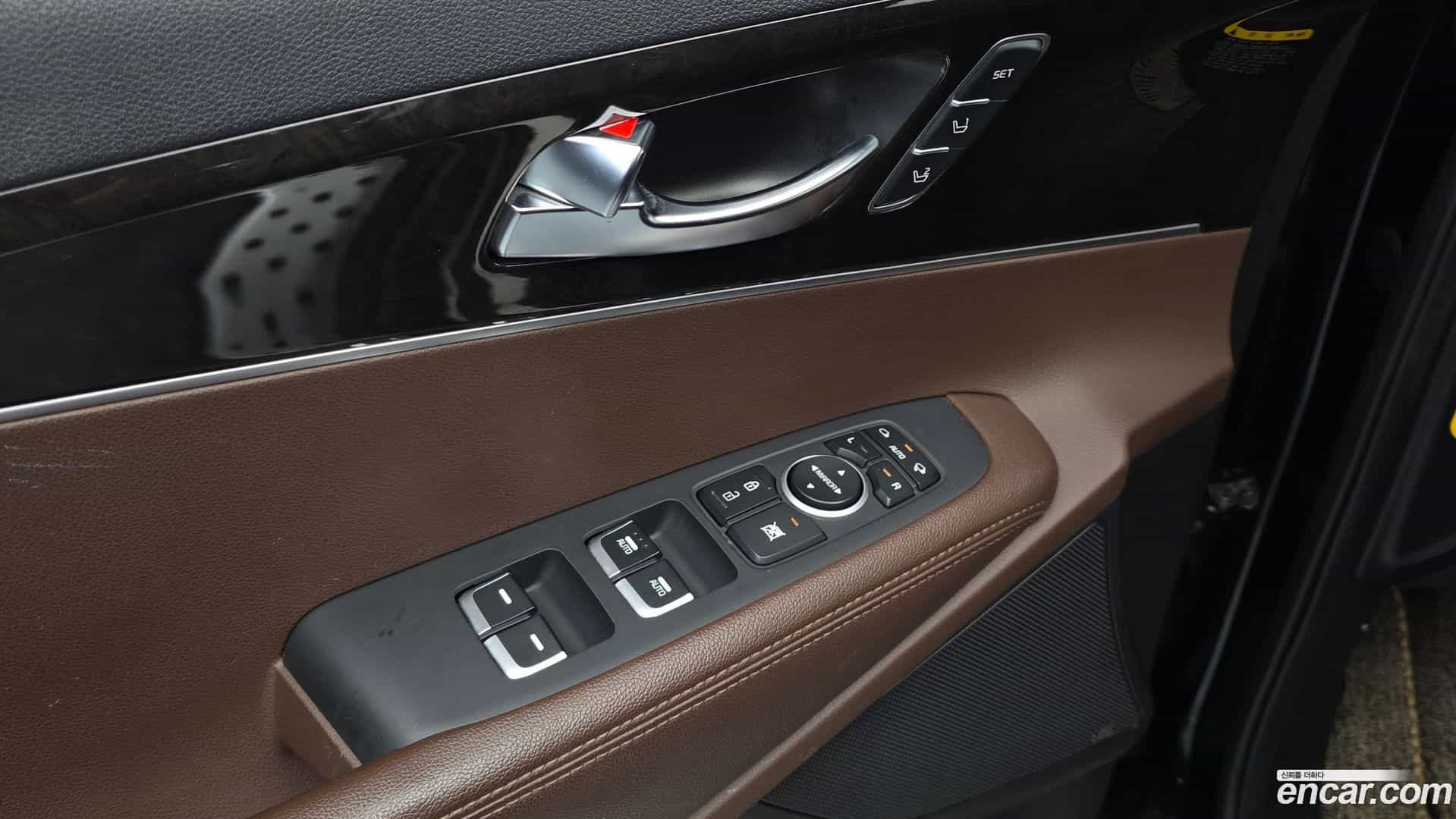 Sorento Kia 2016.6-OPTION-024