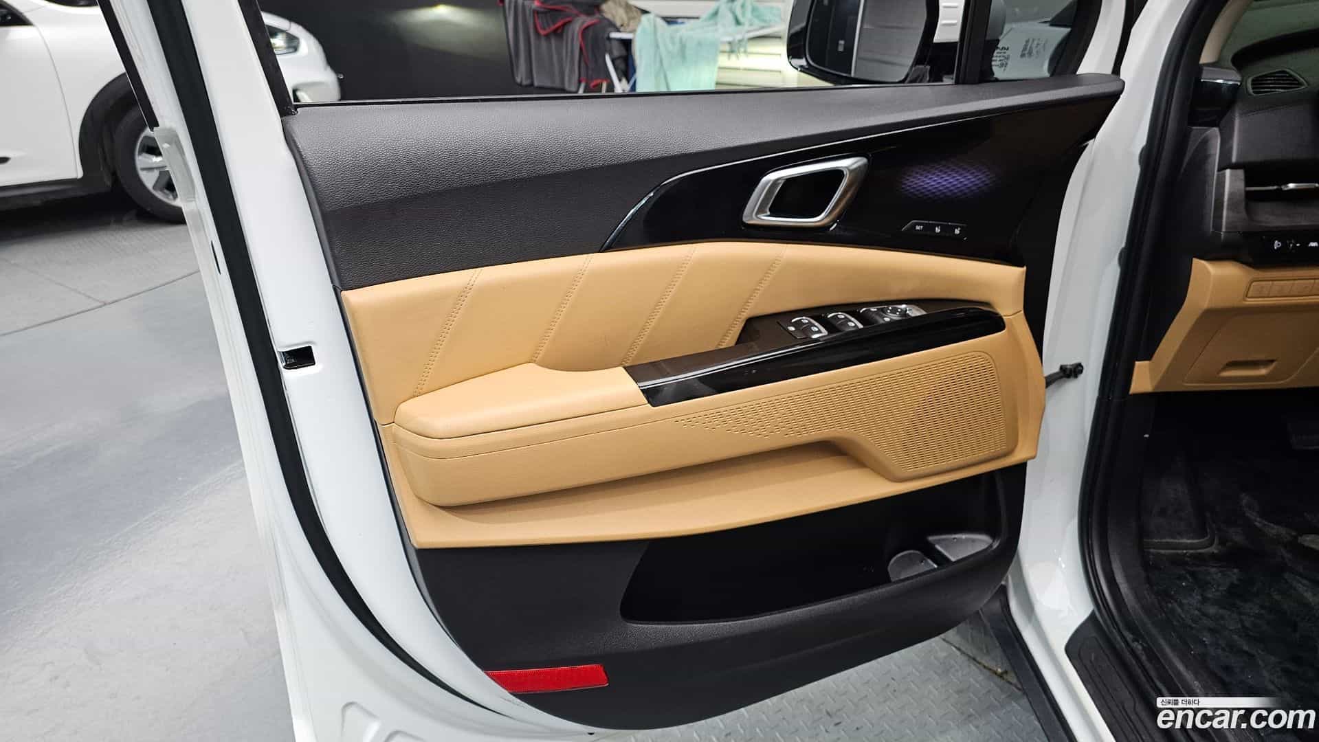 Canival Kia 2023.5-INNER-034
