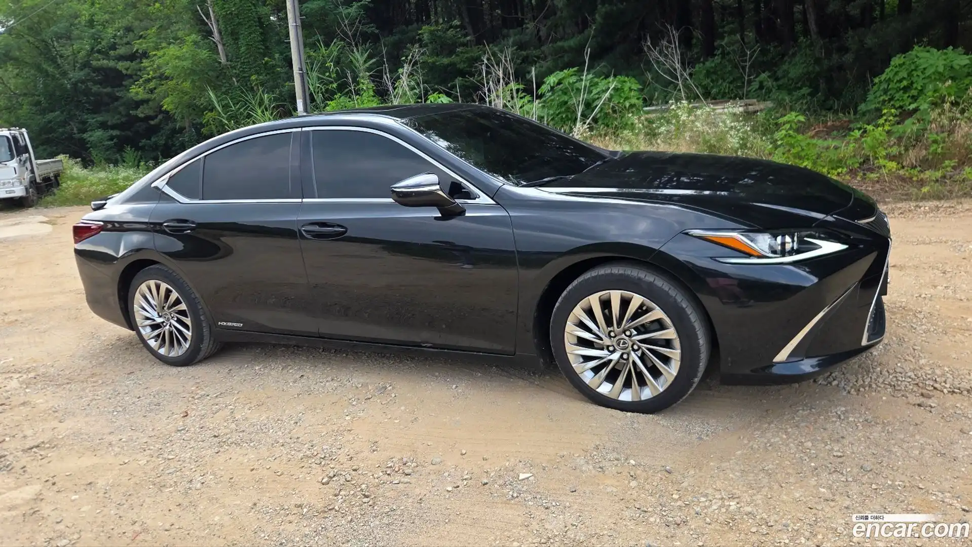 ES Lexus 2020.0-OUTER-005