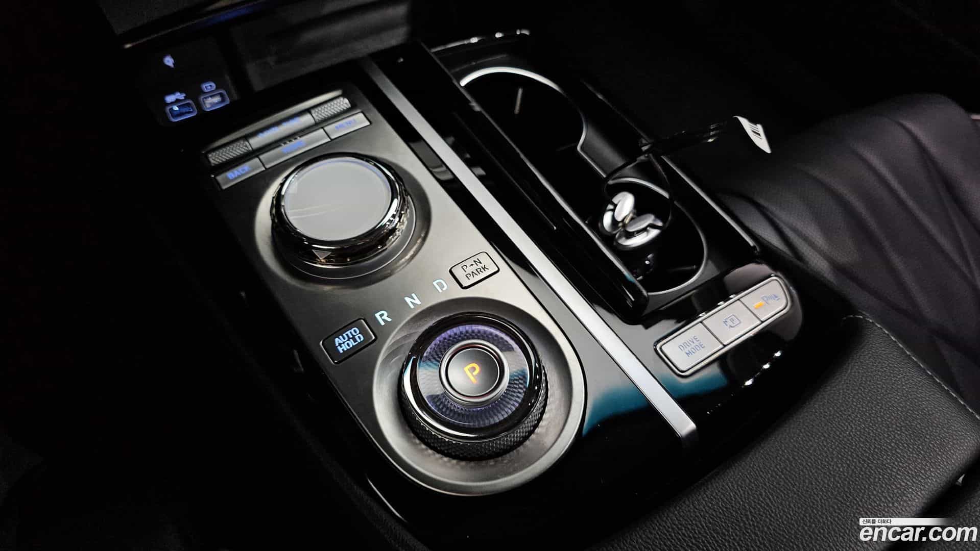 G80 Genesis 2023.3-INNER-009
