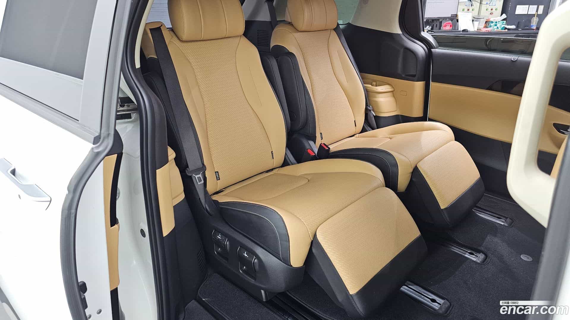 Canival Kia 2022.6-OPTION-016