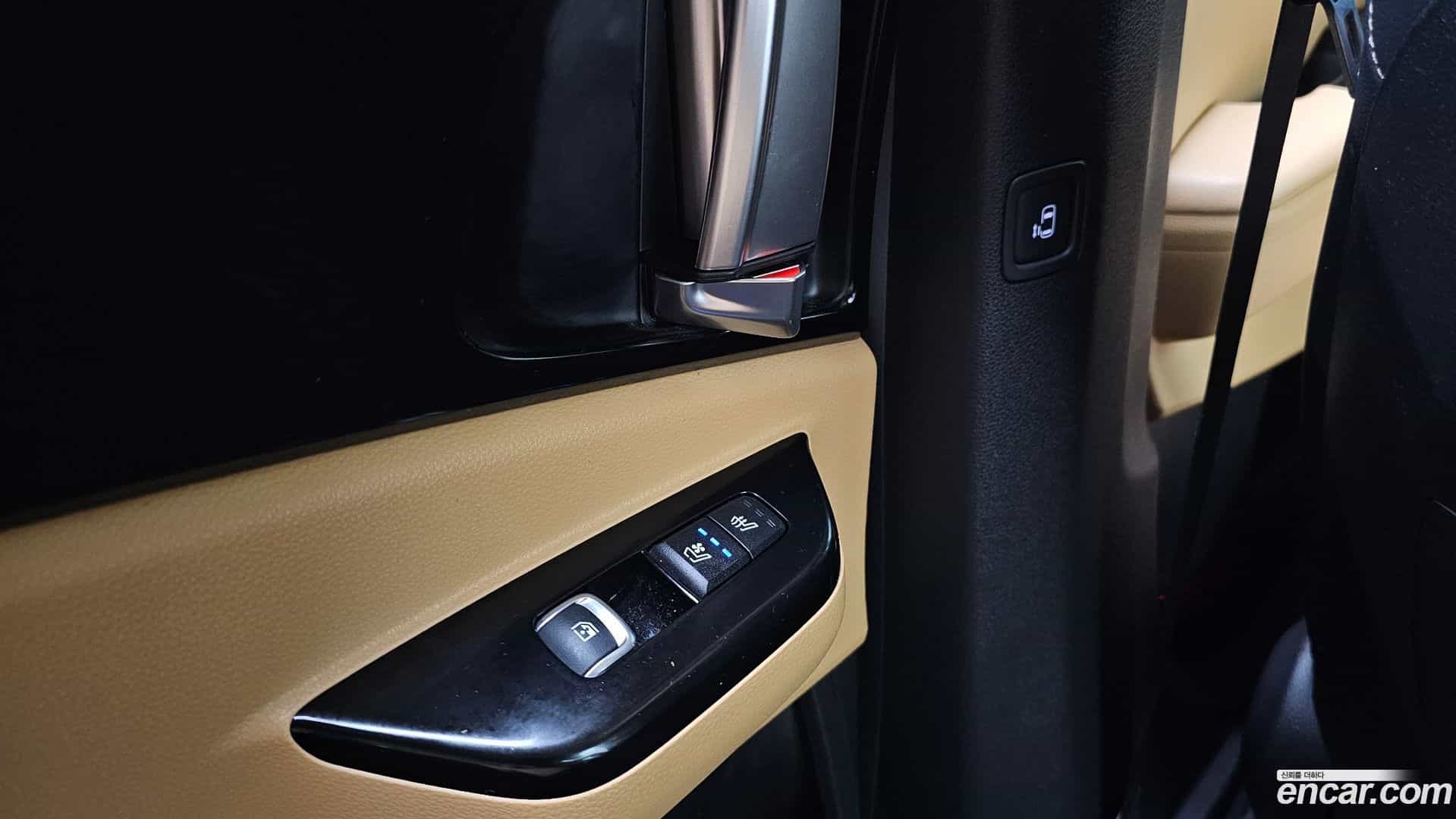 Canival Kia 2022.6-OPTION-023